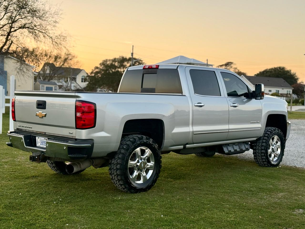 Chevrolet Silverado 2500HD LTZ Crew Cab Short Box 4WD 2017