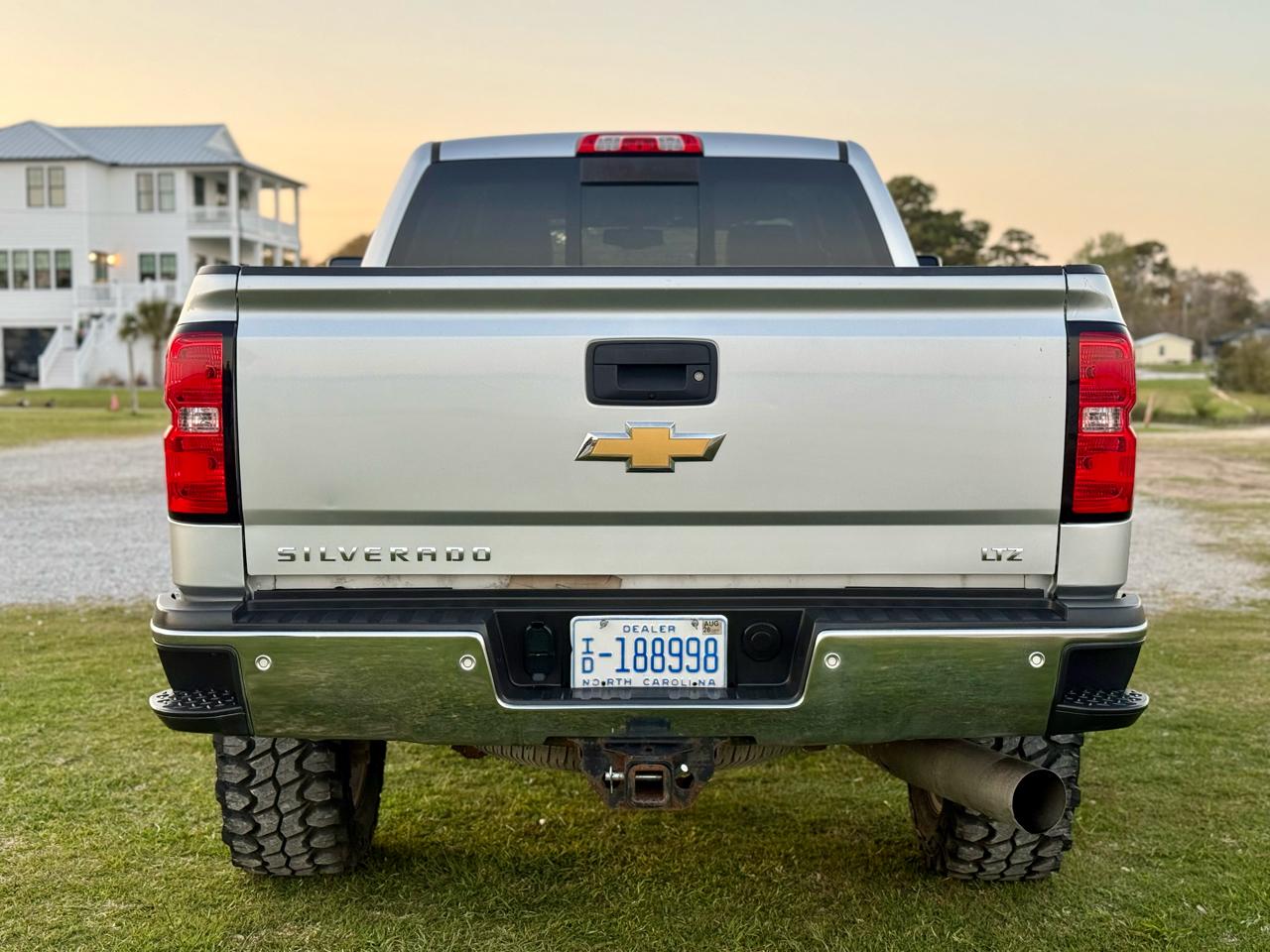 Chevrolet Silverado 2500HD LTZ Crew Cab Short Box 4WD 2017