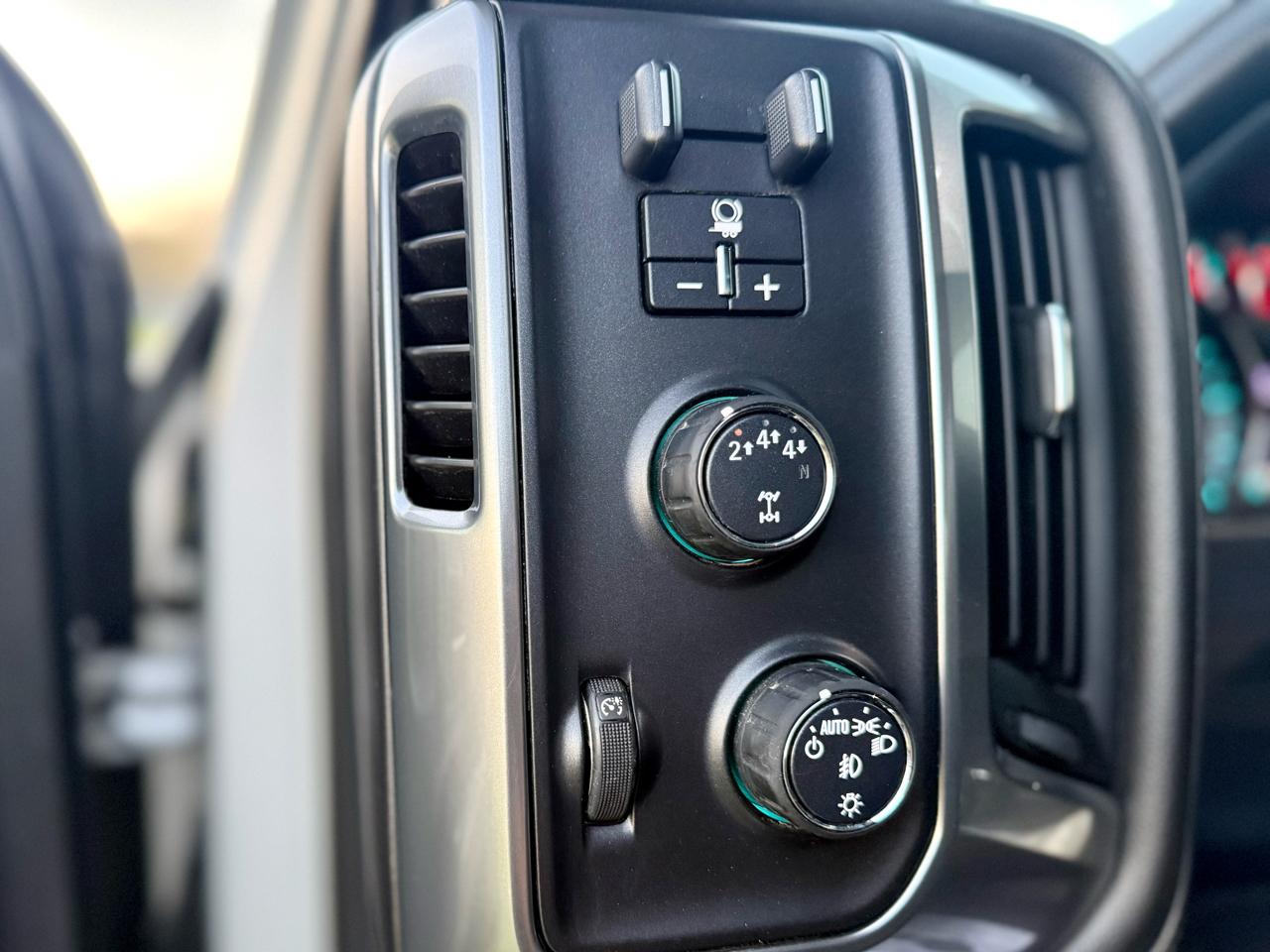 Chevrolet Silverado 2500HD LTZ Crew Cab Short Box 4WD 2017