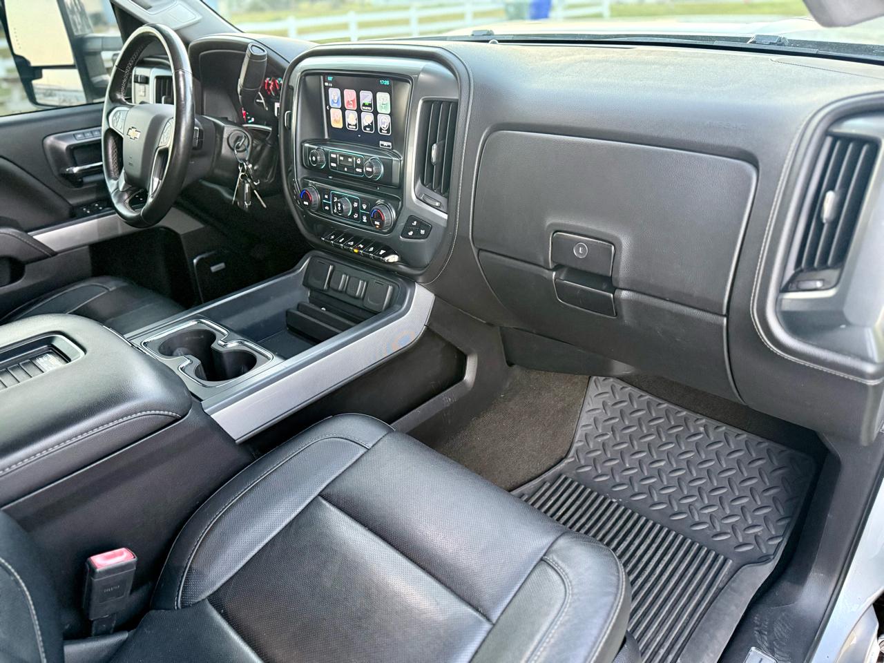 Chevrolet Silverado 2500HD LTZ Crew Cab Short Box 4WD 2017