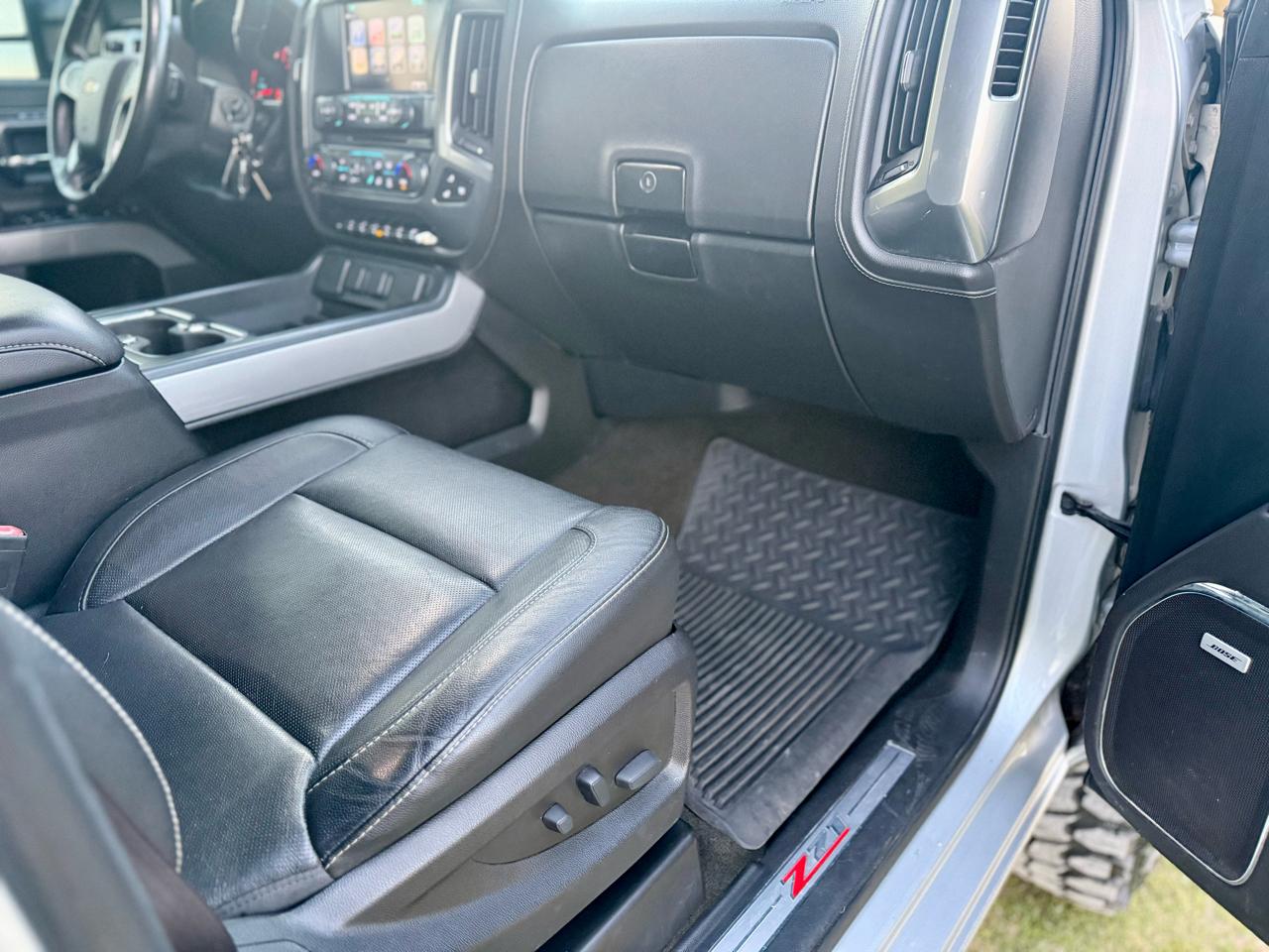 Chevrolet Silverado 2500HD LTZ Crew Cab Short Box 4WD 2017