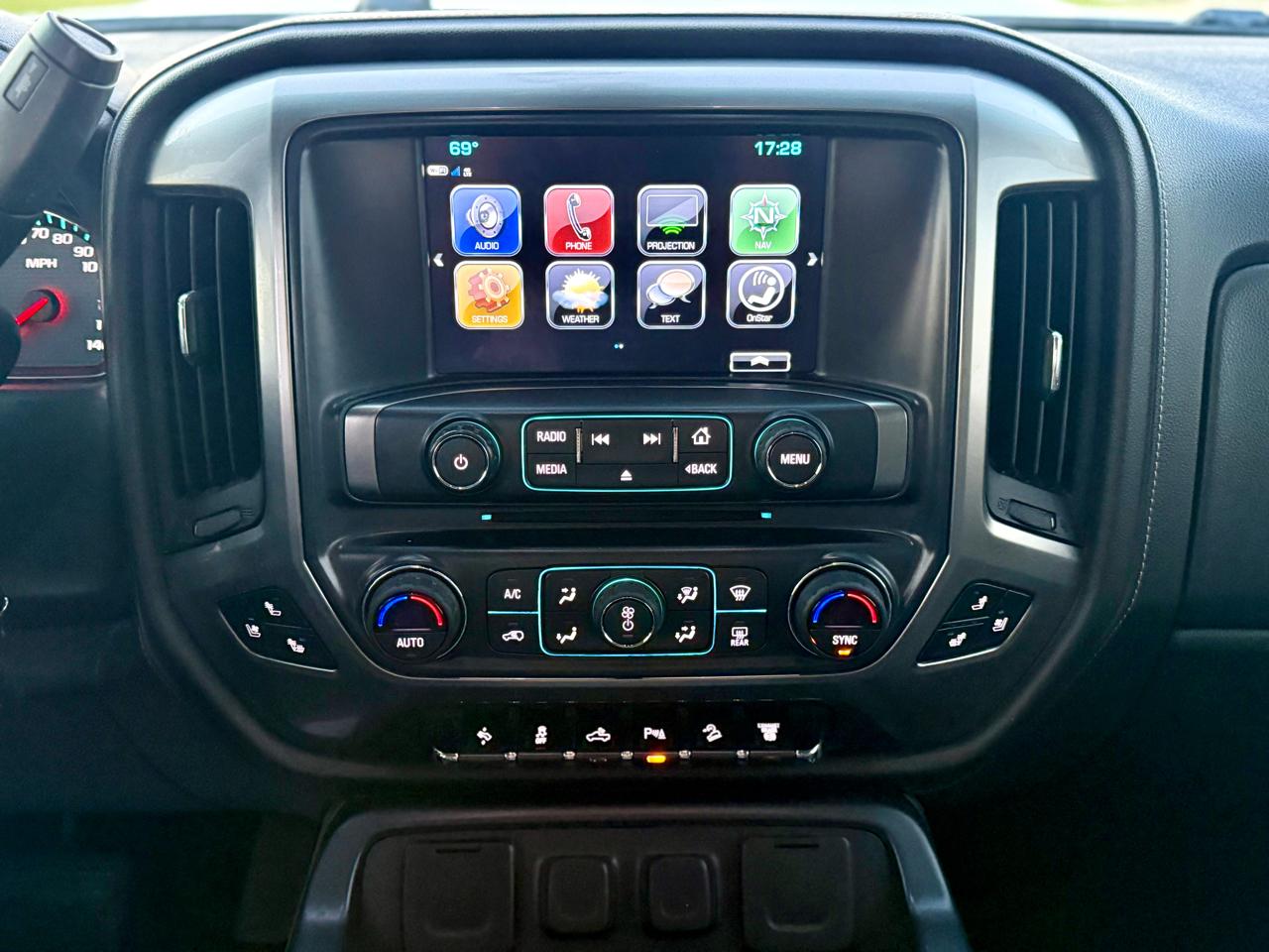 Chevrolet Silverado 2500HD LTZ Crew Cab Short Box 4WD 2017