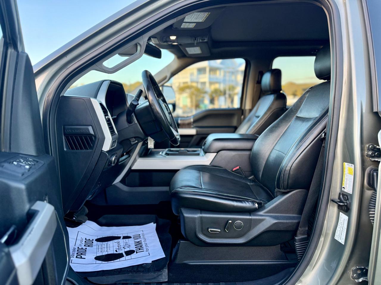 Ford F-250 SD Lariat Crew Cab 4WD 2019