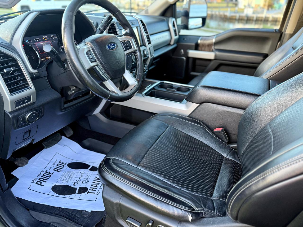 Ford F-250 SD Lariat Crew Cab 4WD 2019