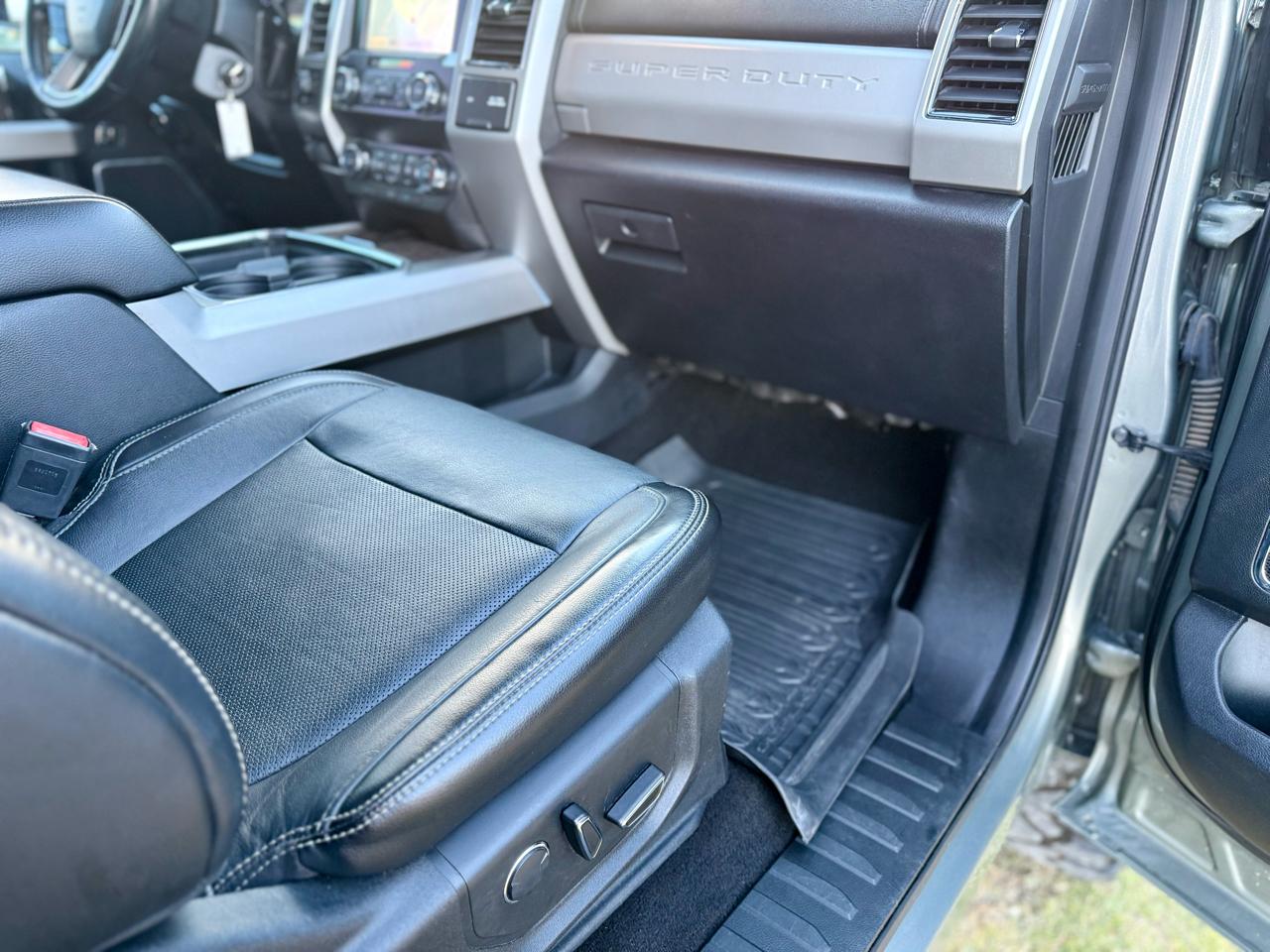 Ford F-250 SD Lariat Crew Cab 4WD 2019