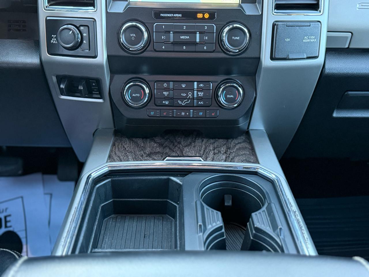 Ford F-250 SD Lariat Crew Cab 4WD 2019