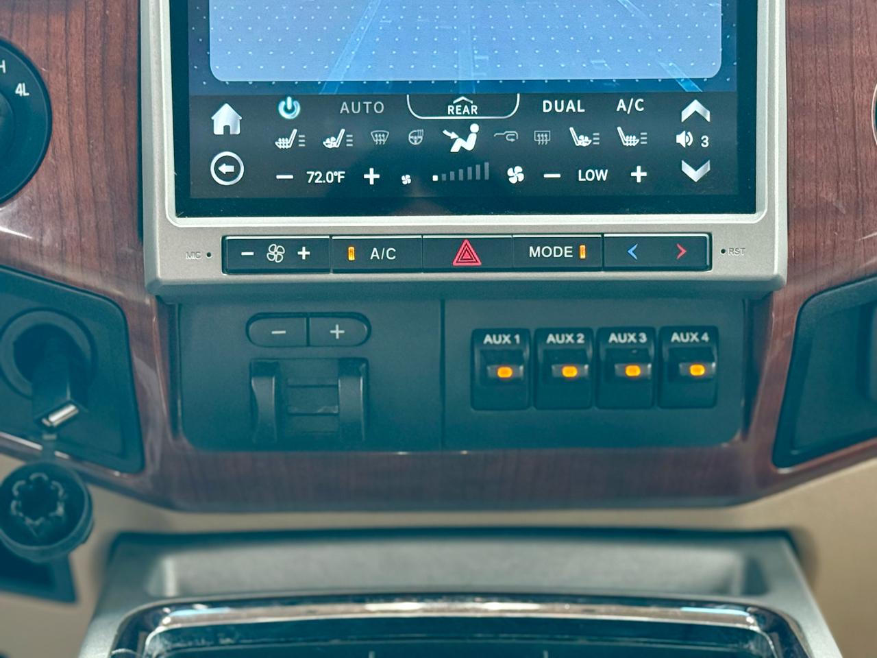 Ford F-250 SD King Ranch Crew Cab 4WD 2015