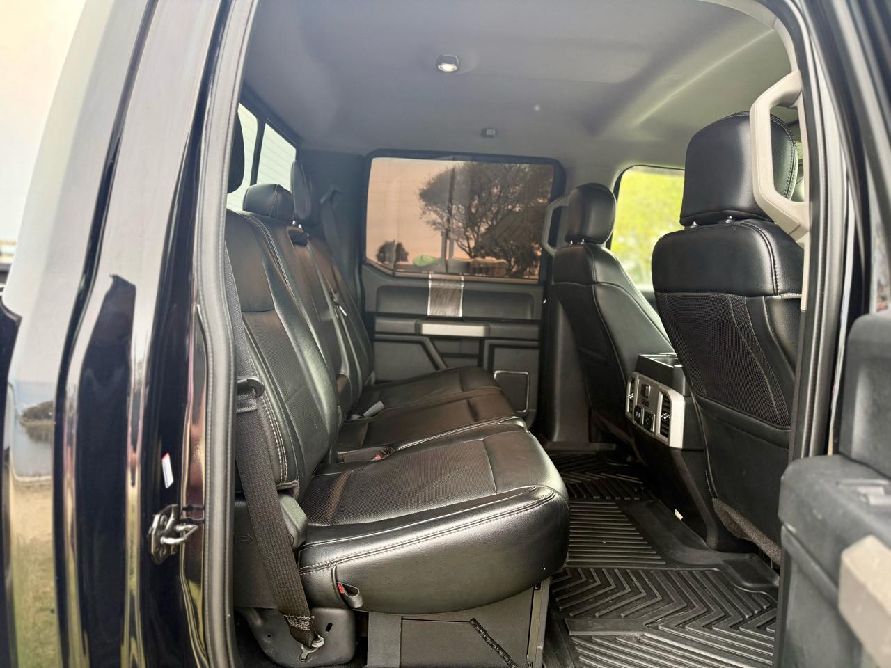 Ford F-350 SD Lariat Crew Cab Long Bed DRW 4WD 2019