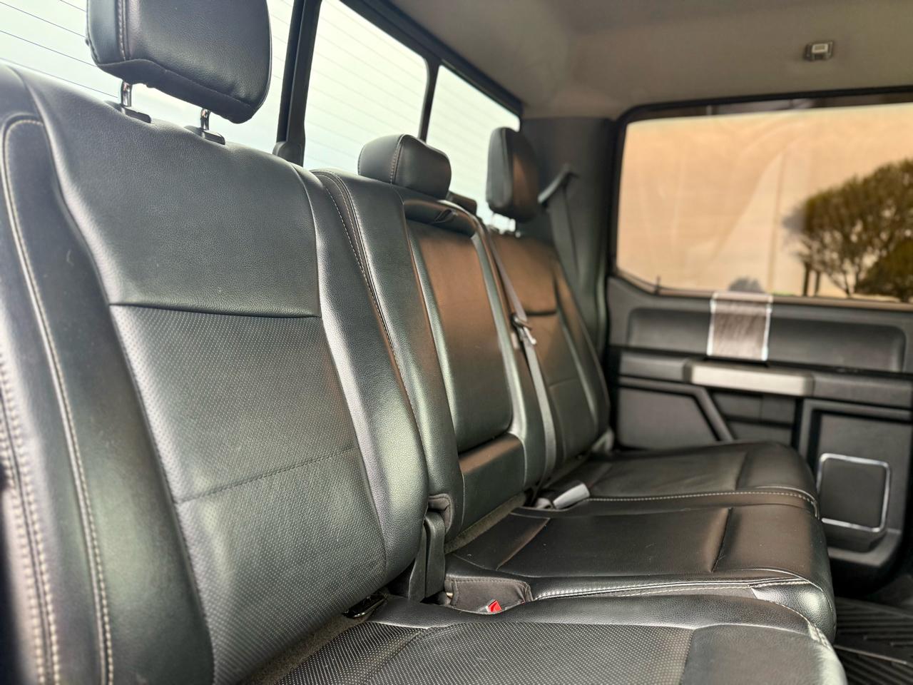 Ford F-350 SD Lariat Crew Cab Long Bed DRW 4WD 2019