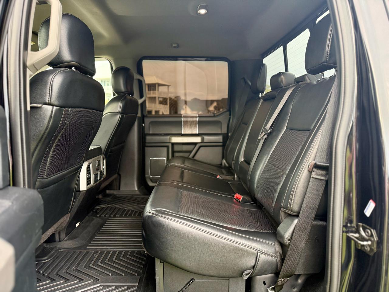 Ford F-350 SD Lariat Crew Cab Long Bed DRW 4WD 2019