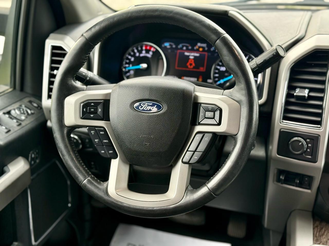 Ford F-350 SD Lariat Crew Cab Long Bed DRW 4WD 2019