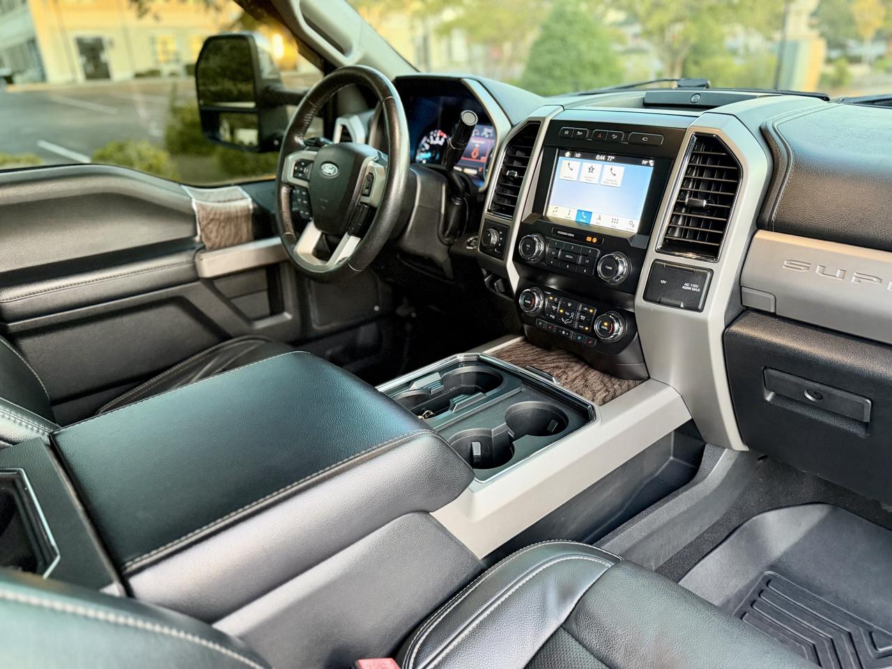 Ford F-350 SD Lariat Crew Cab Long Bed DRW 4WD 2019