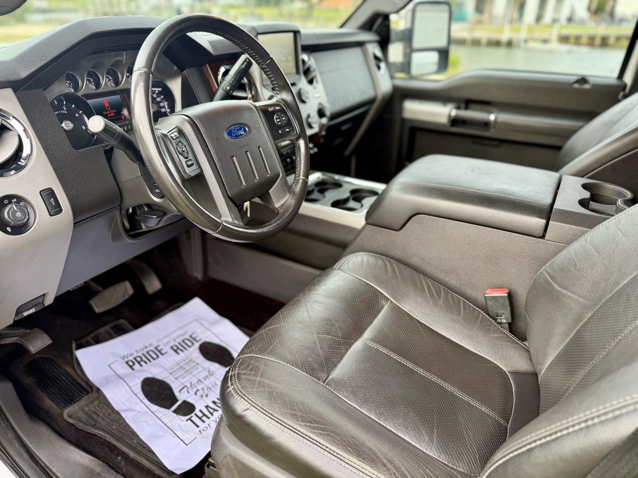 Ford F-250 SD Lariat Crew Cab 4WD 2015