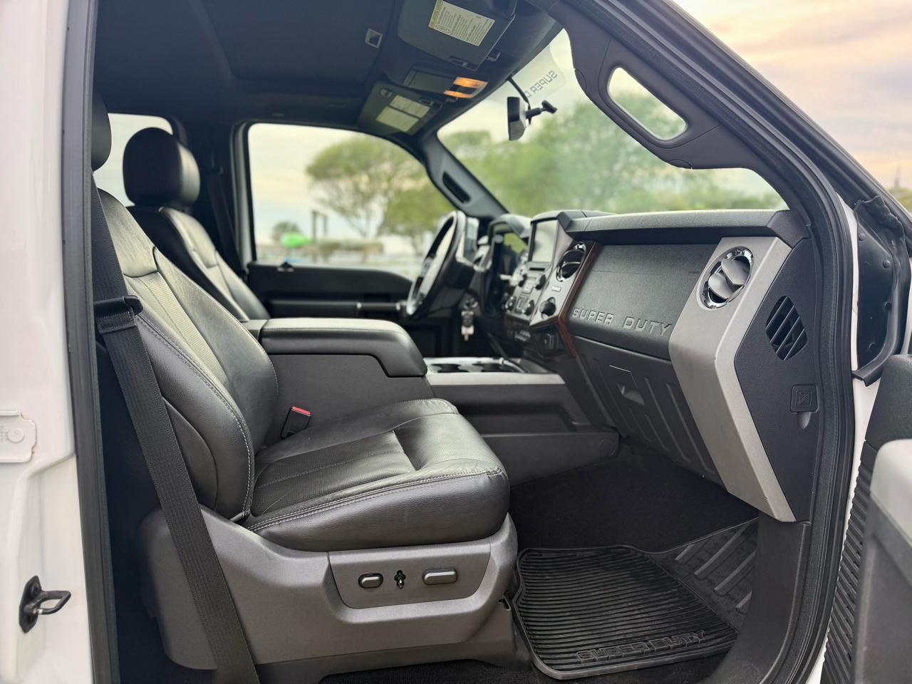 Ford F-250 SD Lariat Crew Cab 4WD 2015