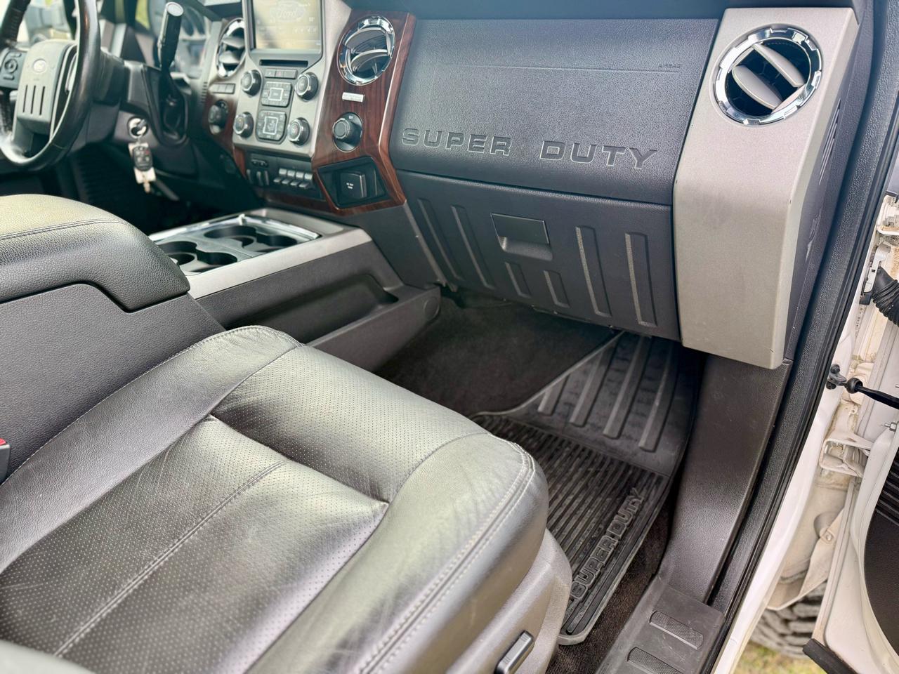 Ford F-250 SD Lariat Crew Cab 4WD 2015