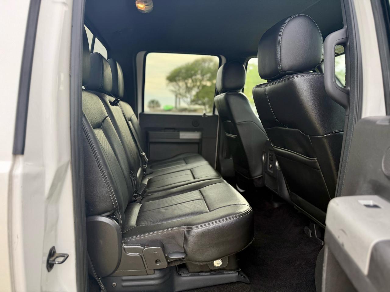 Ford F-250 SD Lariat Crew Cab 4WD 2015