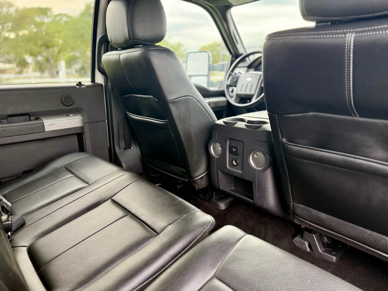 Ford F-250 SD Lariat Crew Cab 4WD 2015