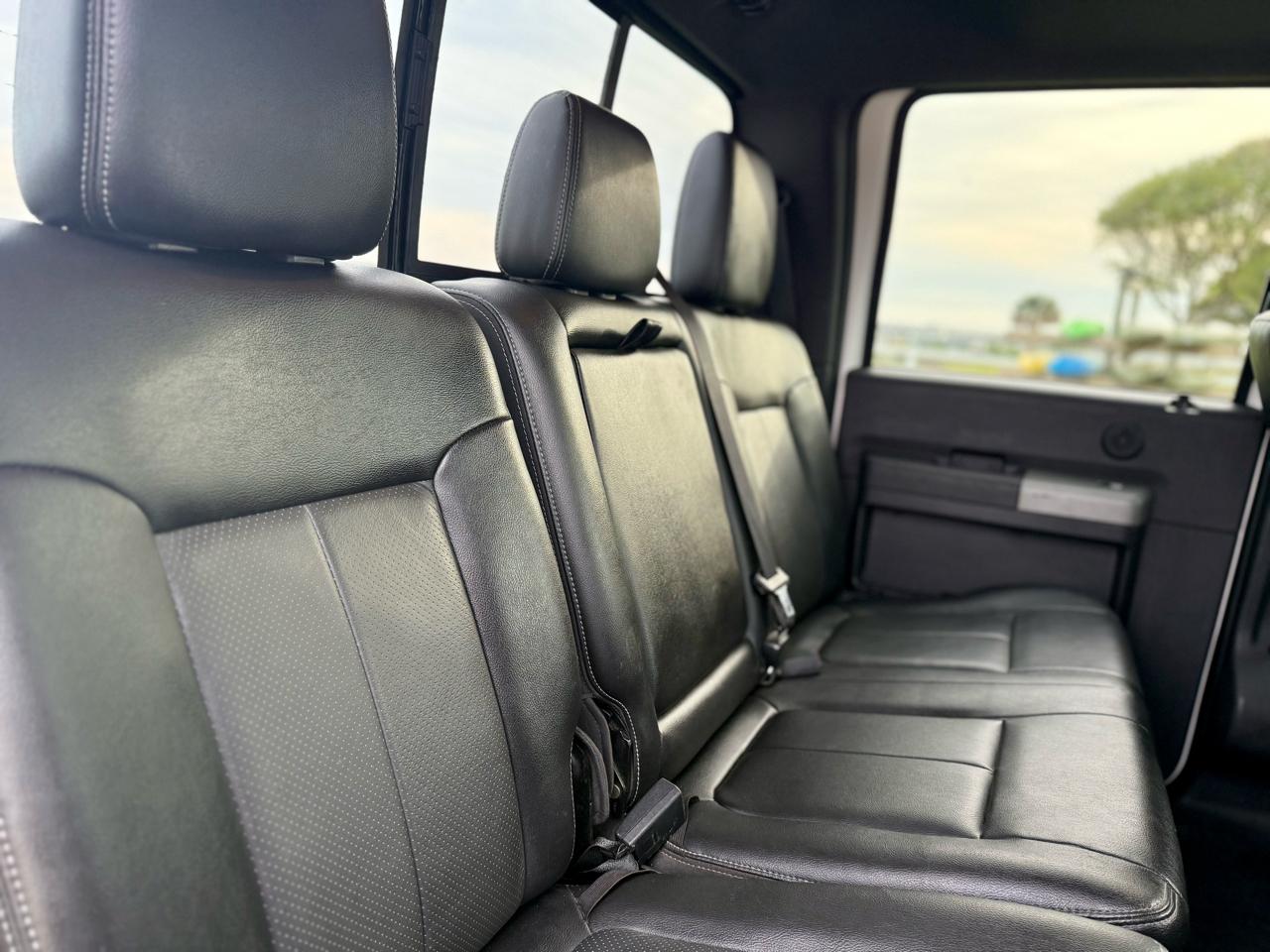 Ford F-250 SD Lariat Crew Cab 4WD 2015