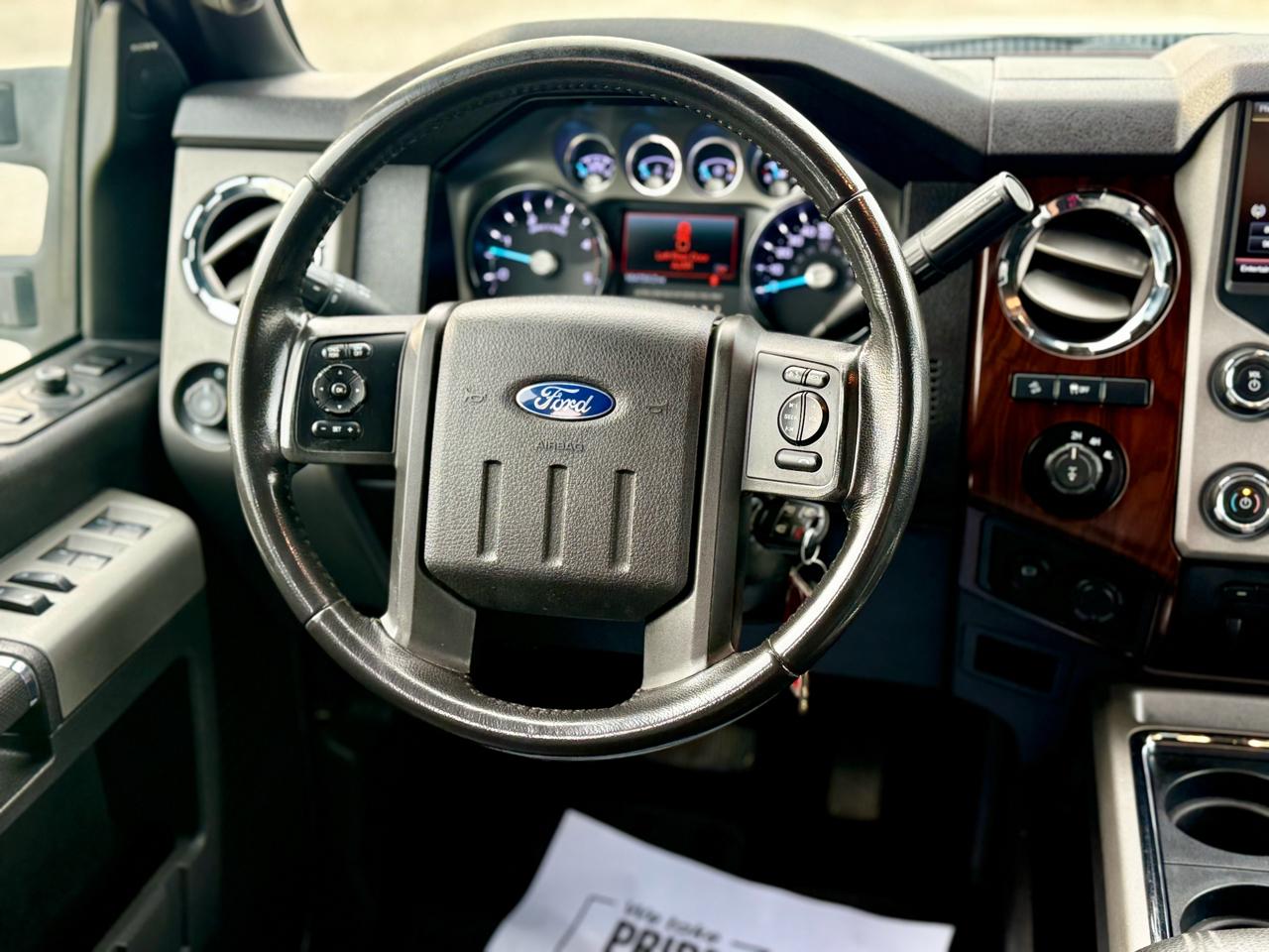 Ford F-250 SD Lariat Crew Cab 4WD 2015