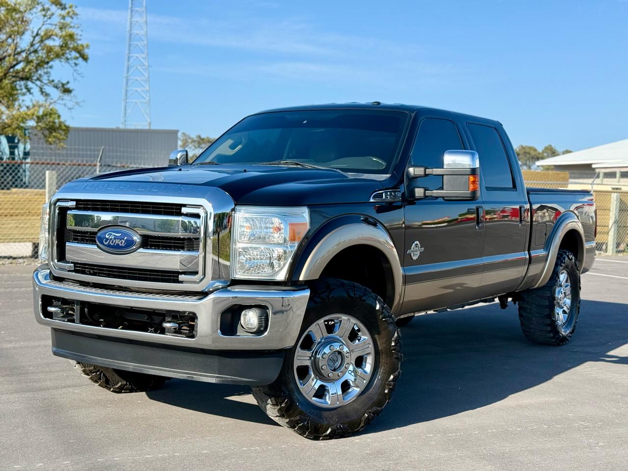 2013 Ford F-250 SD Lariat Crew Cab 4WD