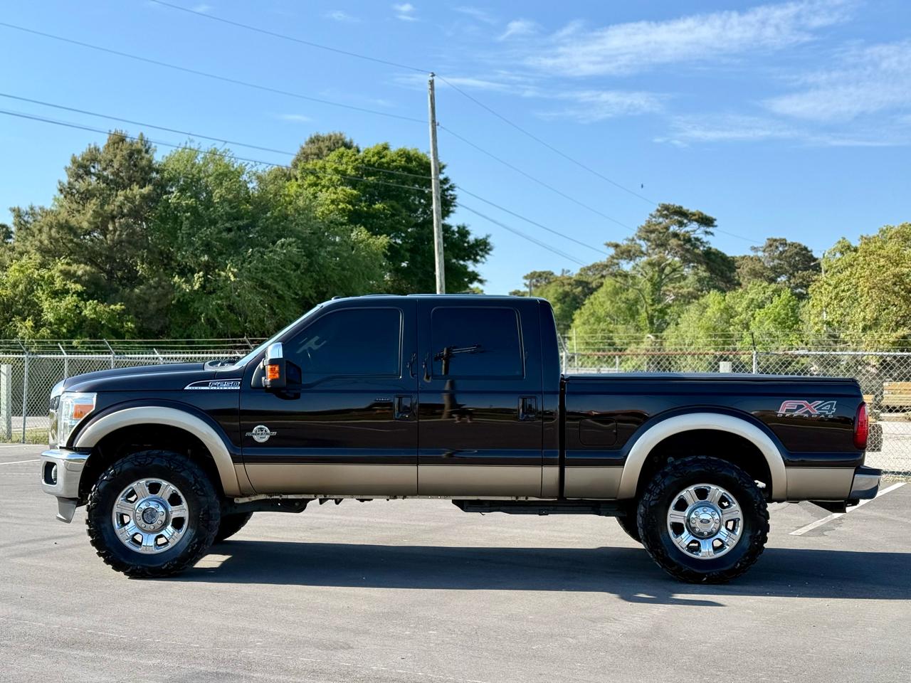 Ford F-250 SD Lariat Crew Cab 4WD 2013