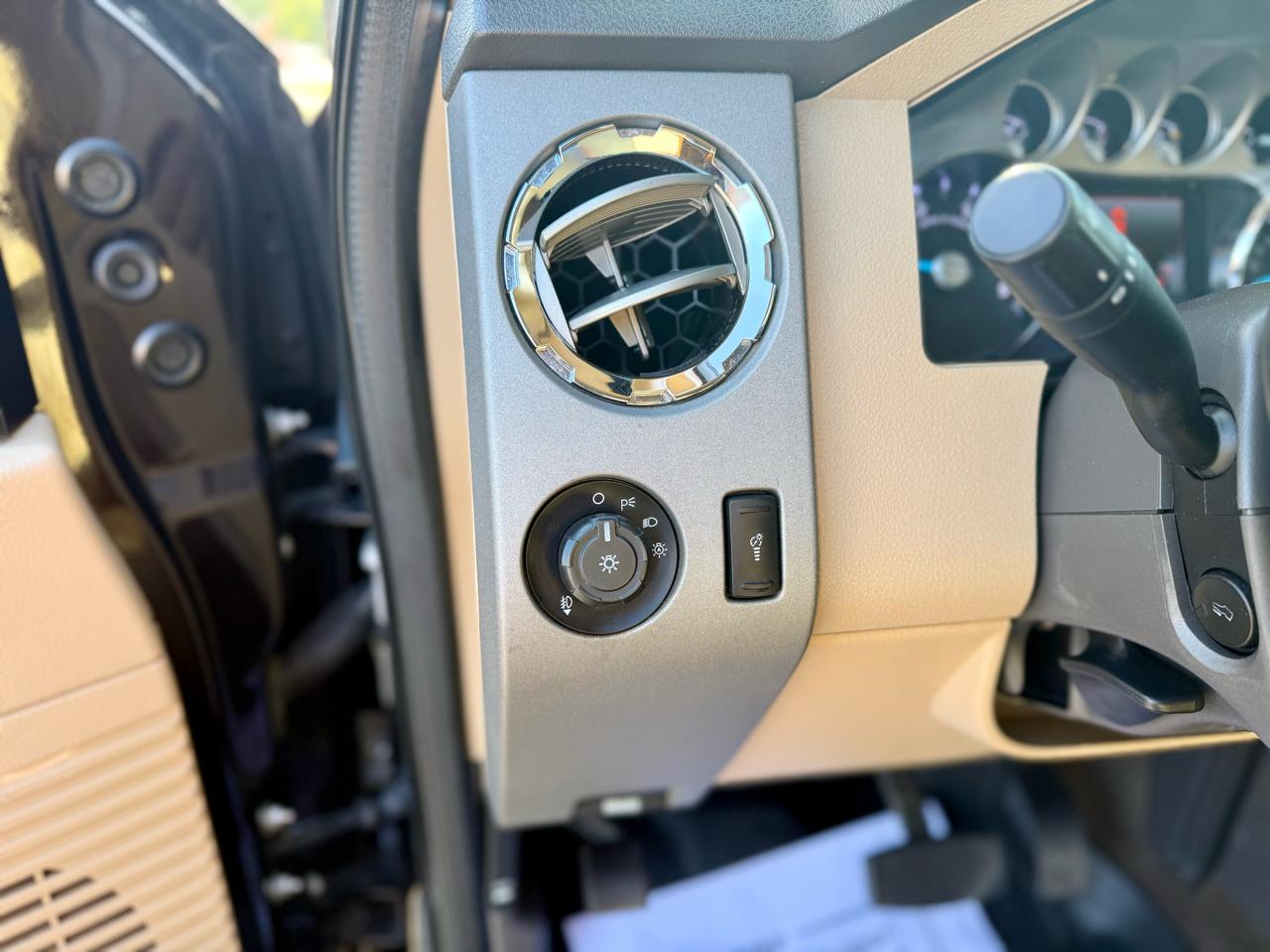 Ford F-250 SD Lariat Crew Cab 4WD 2013