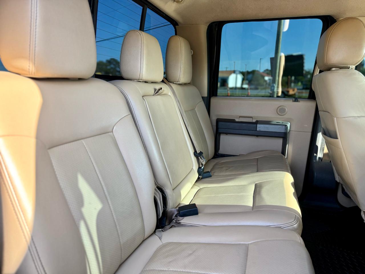 Ford F-250 SD Lariat Crew Cab 4WD 2013