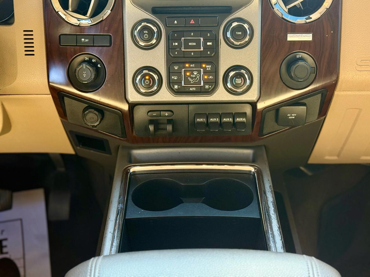 Ford F-250 SD Lariat Crew Cab 4WD 2013