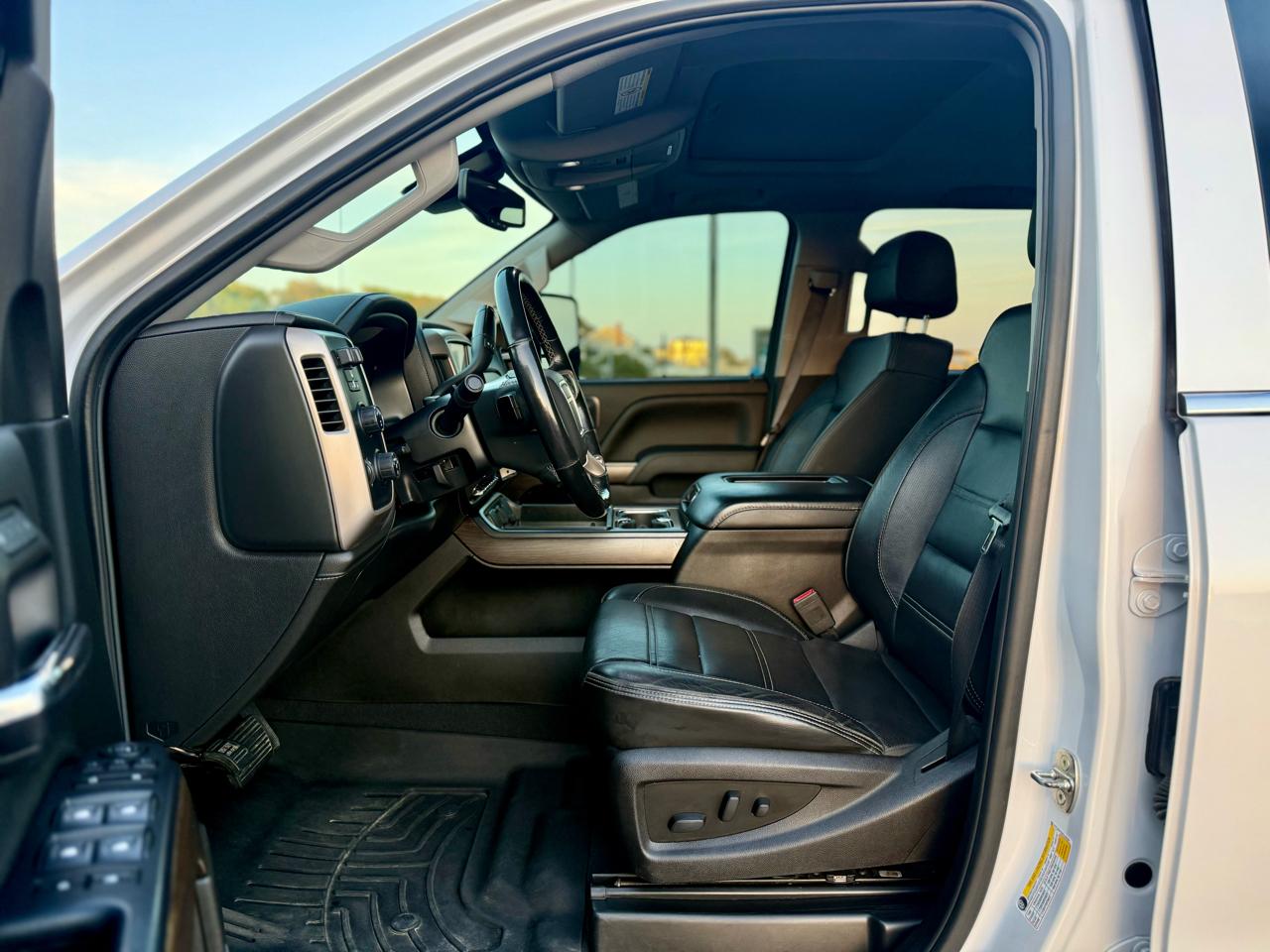 GMC Sierra 2500HD Denali Crew Cab 4WD 2019