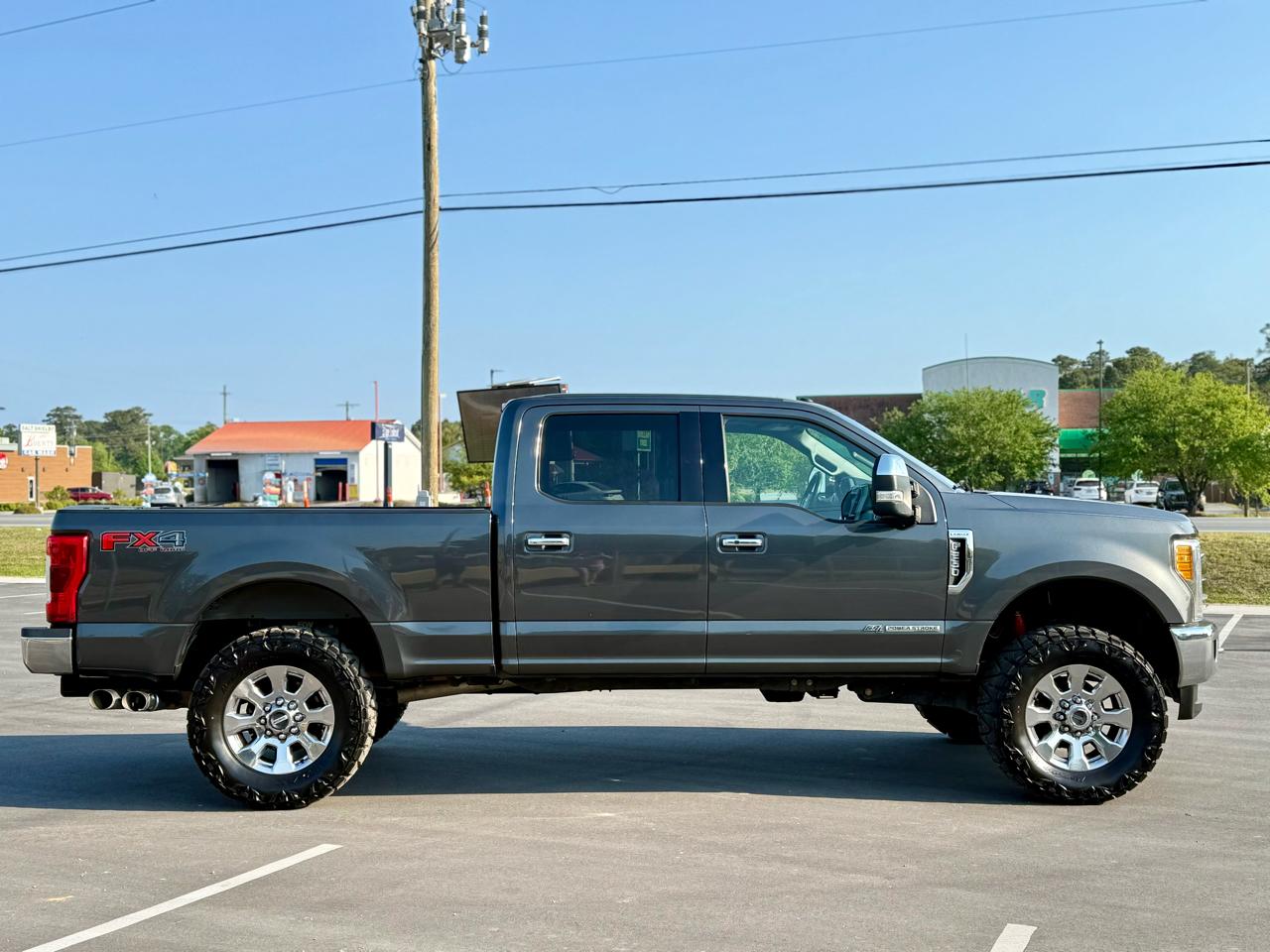 Ford F-250 SD Lariat Crew Cab 4WD 2017