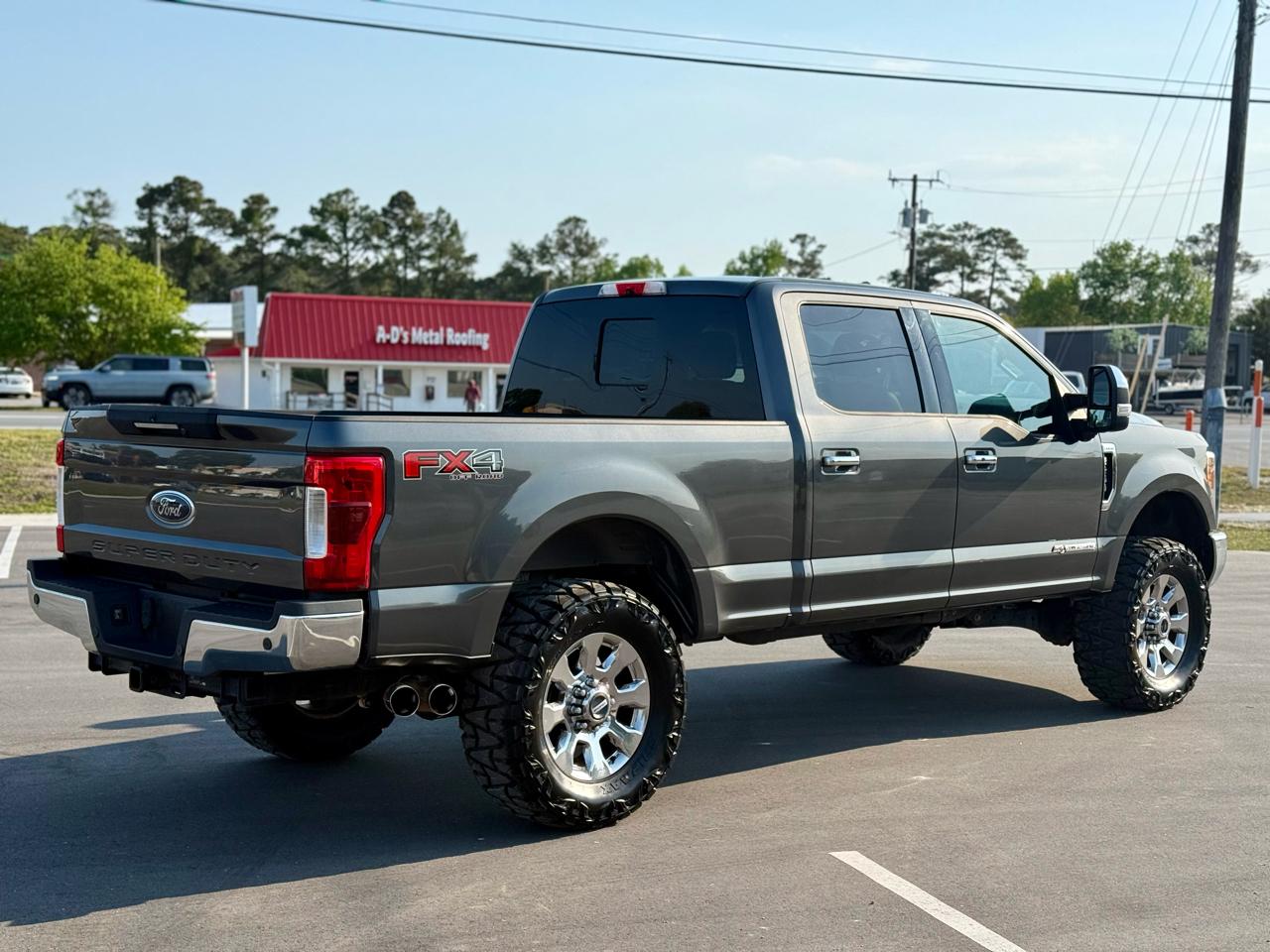 Ford F-250 SD Lariat Crew Cab 4WD 2017