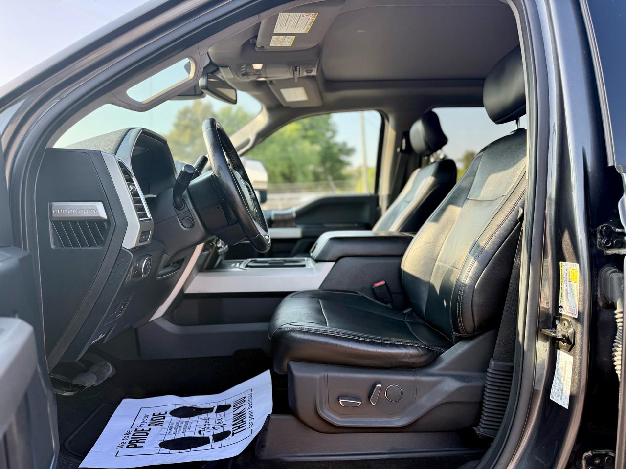 Ford F-250 SD Lariat Crew Cab 4WD 2017