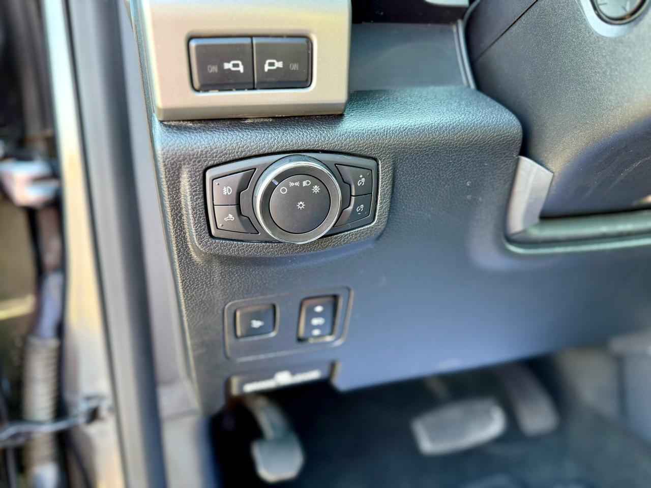 Ford F-250 SD Lariat Crew Cab 4WD 2017