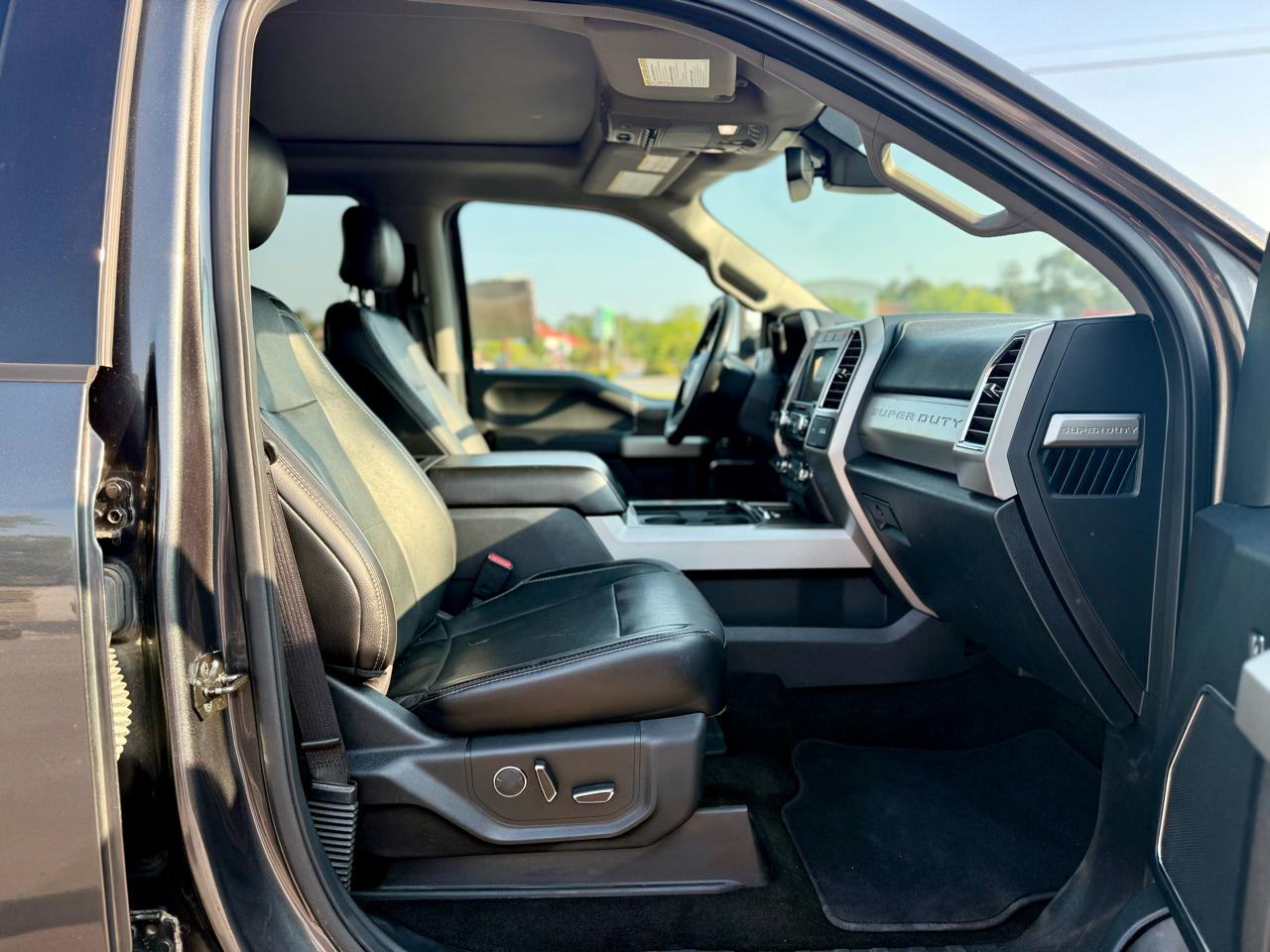 Ford F-250 SD Lariat Crew Cab 4WD 2017