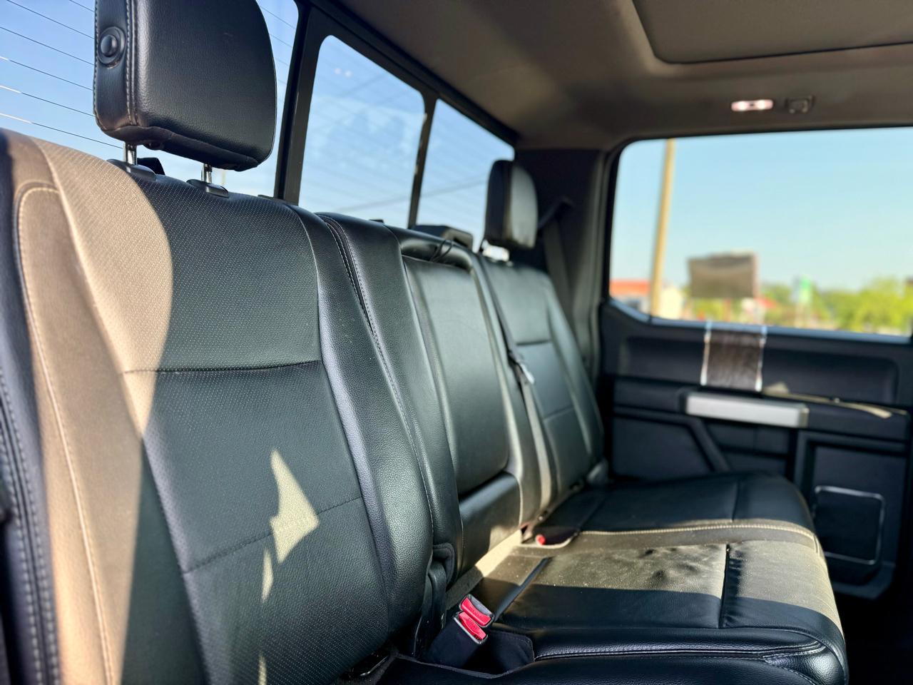 Ford F-250 SD Lariat Crew Cab 4WD 2017