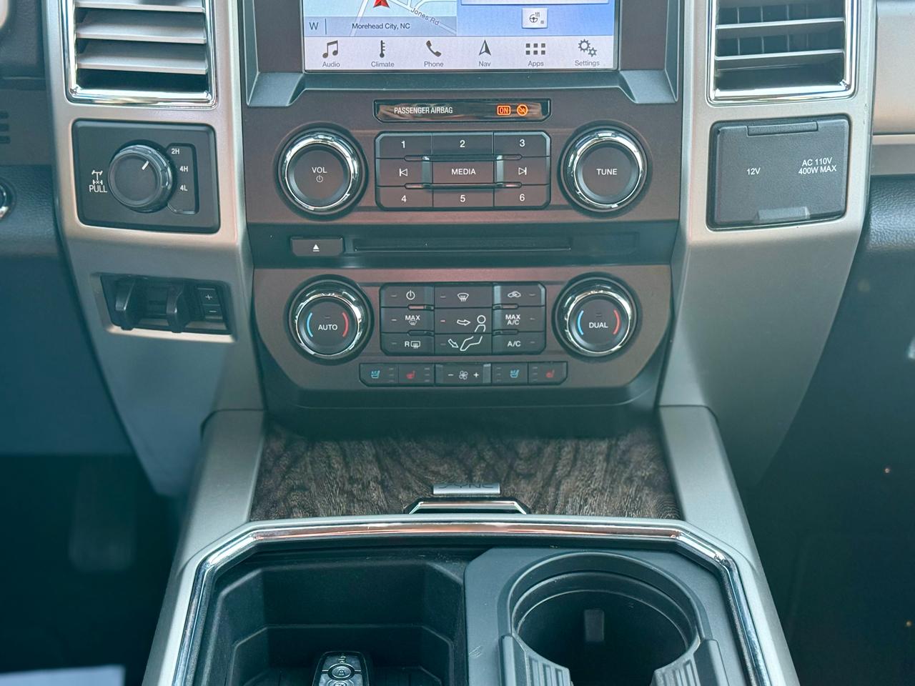 Ford F-250 SD Lariat Crew Cab 4WD 2017