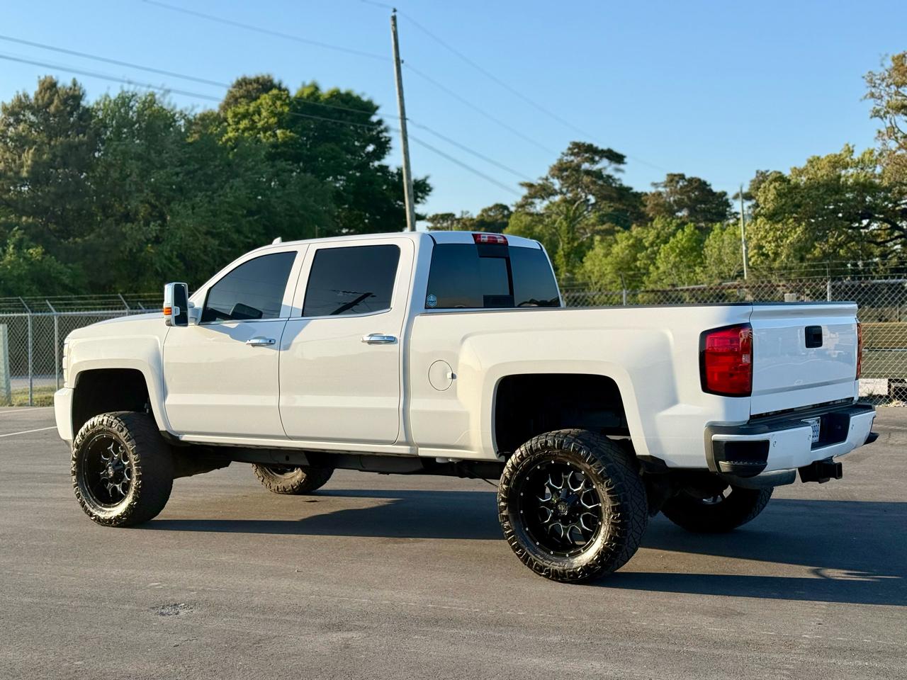 Chevrolet Silverado 3500HD LTZ Crew Cab 4WD 2015