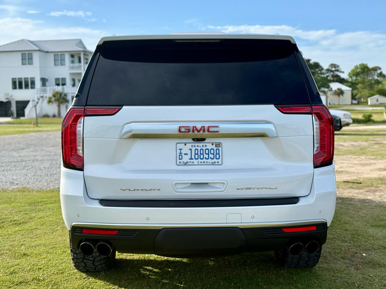GMC Yukon XL Denali 4WD 2022