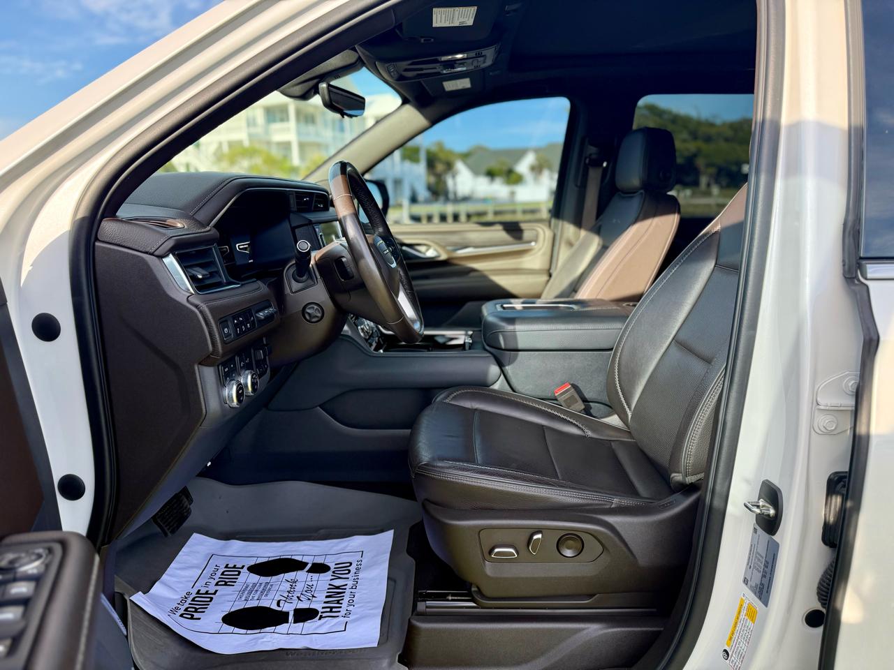 GMC Yukon XL Denali 4WD 2022