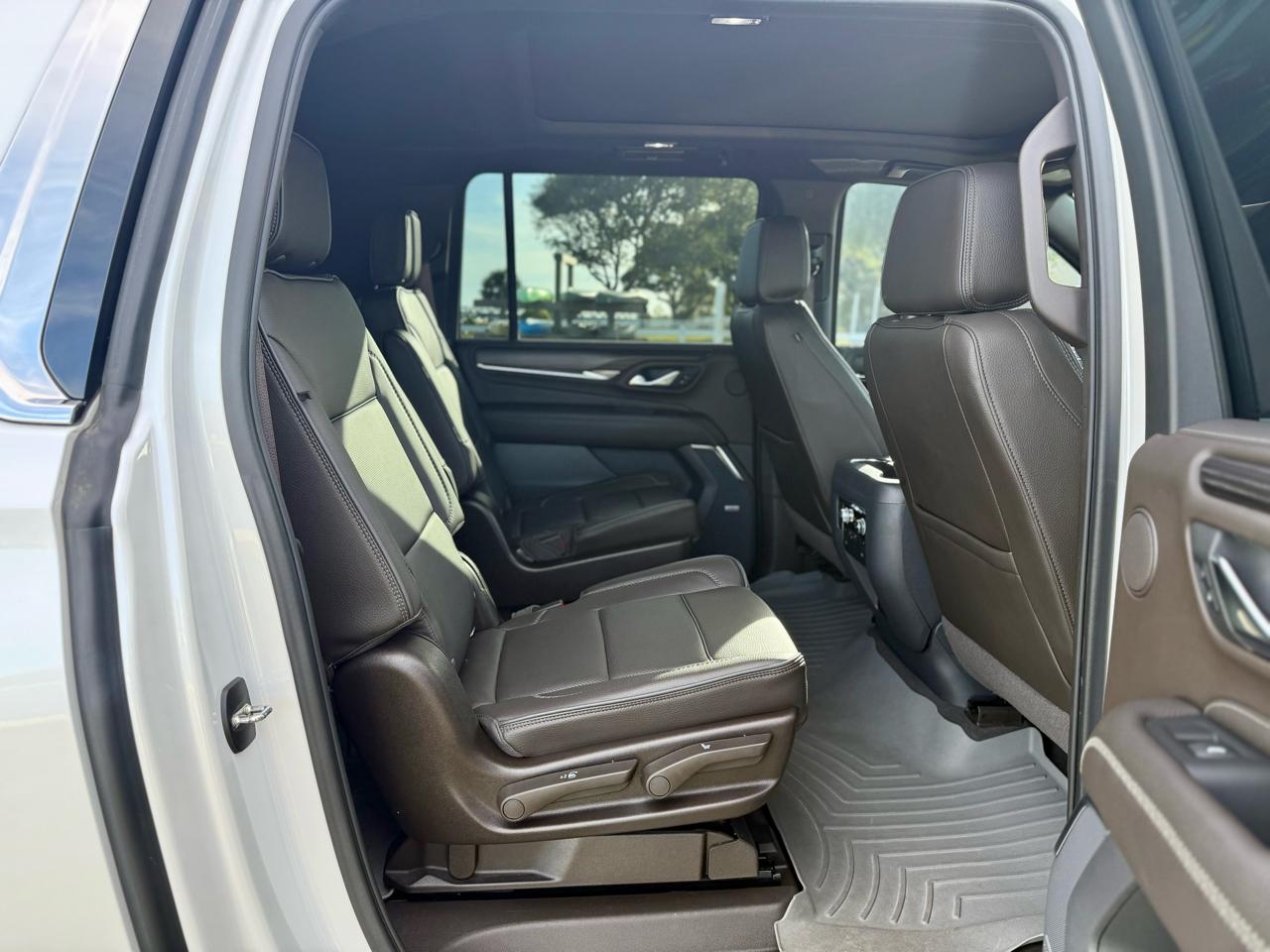 GMC Yukon XL Denali 4WD 2022