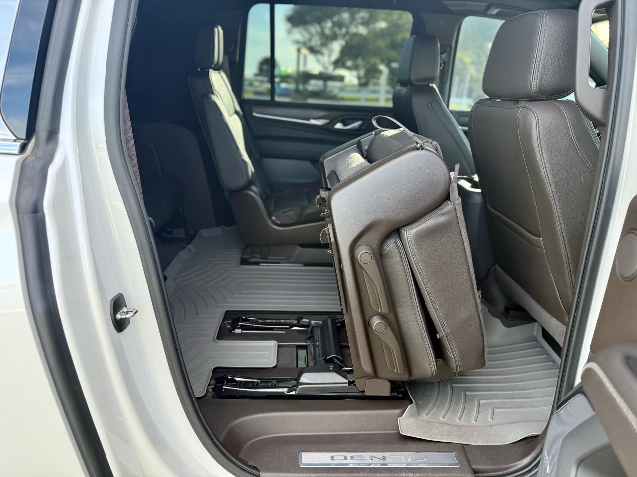 GMC Yukon XL Denali 4WD 2022