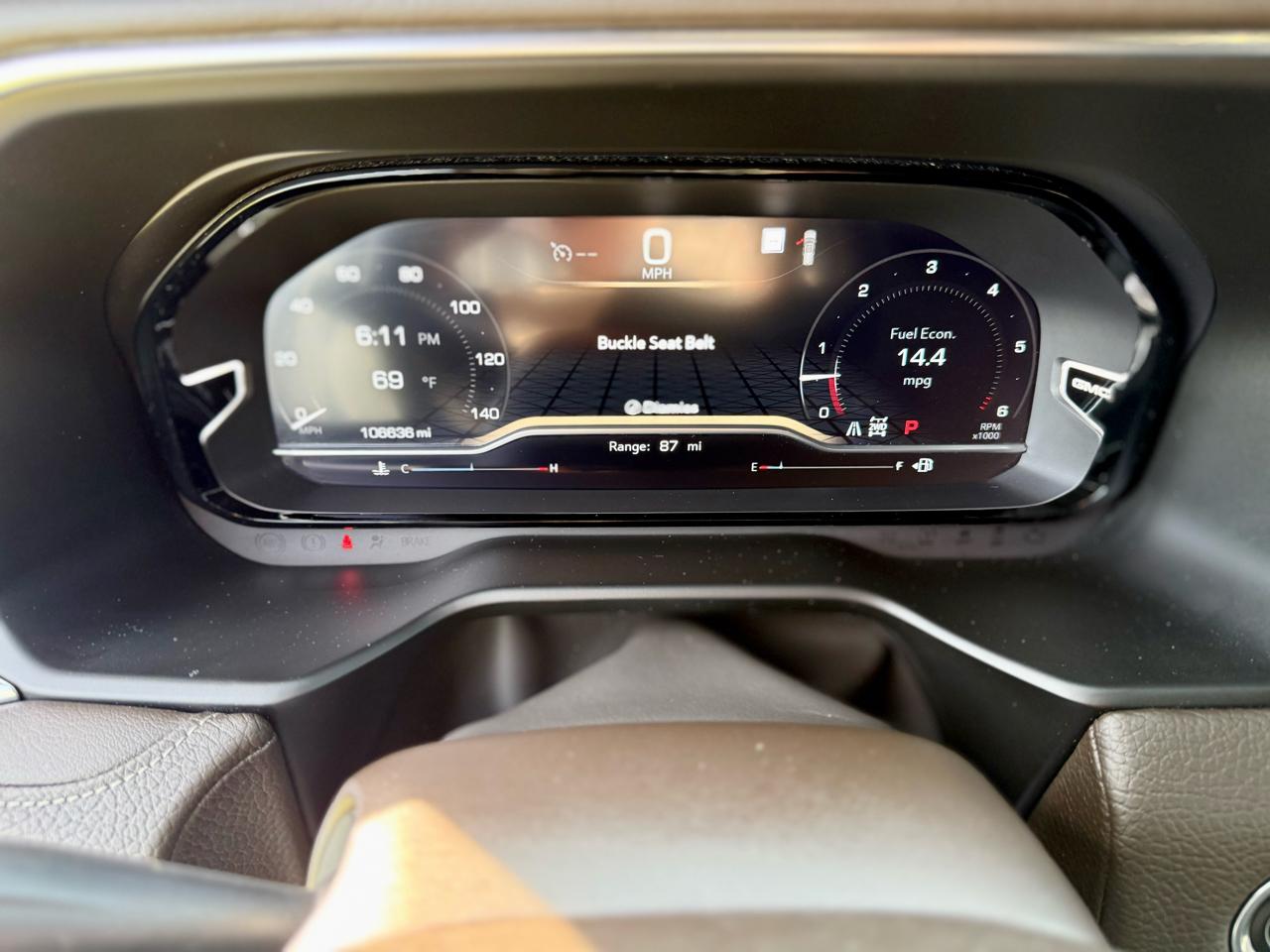 GMC Yukon XL Denali 4WD 2022