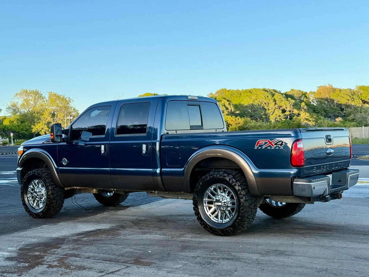 Ford F-250 SD Lariat Crew Cab 4WD 2016