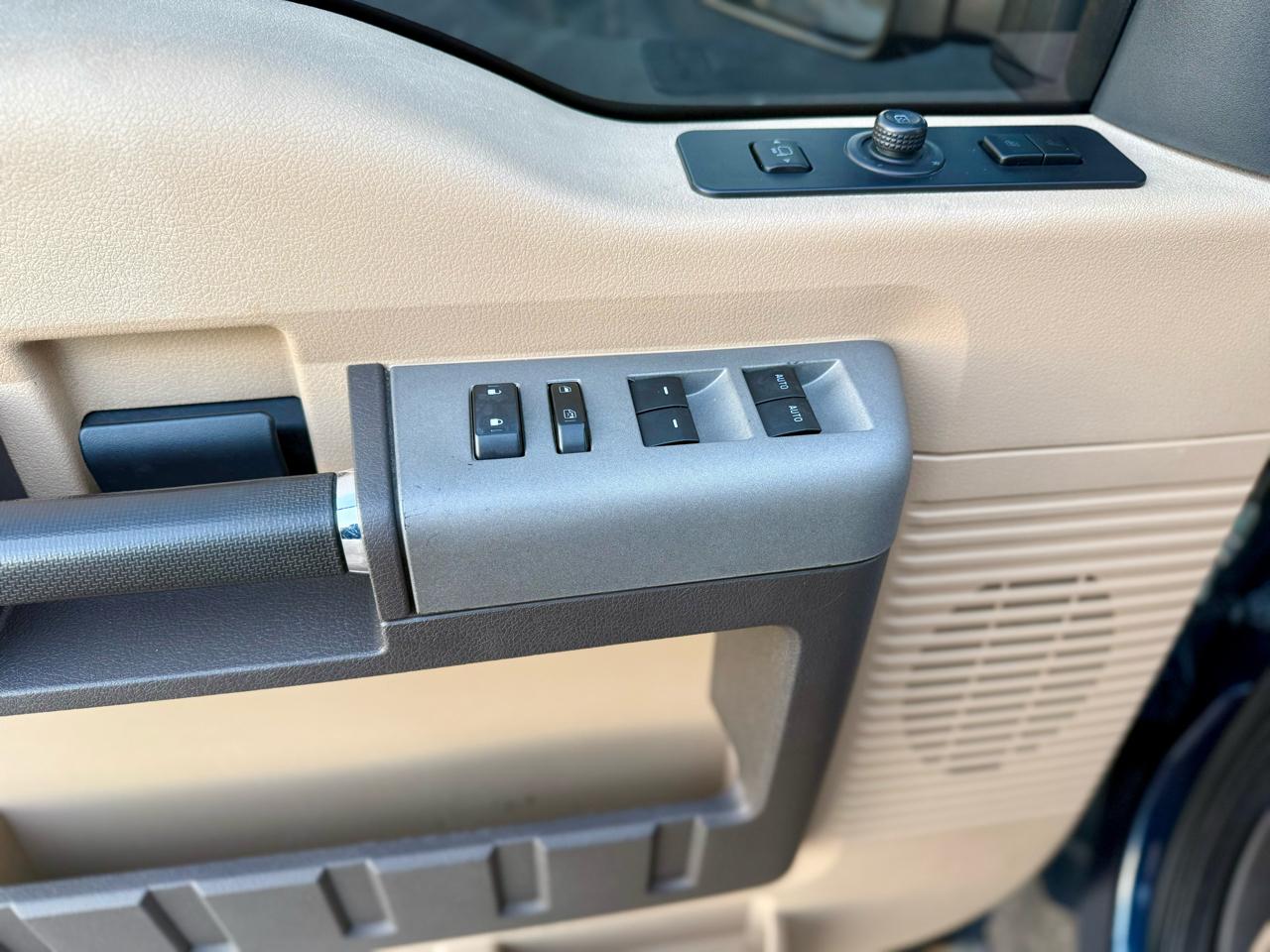 Ford F-250 SD Lariat Crew Cab 4WD 2016