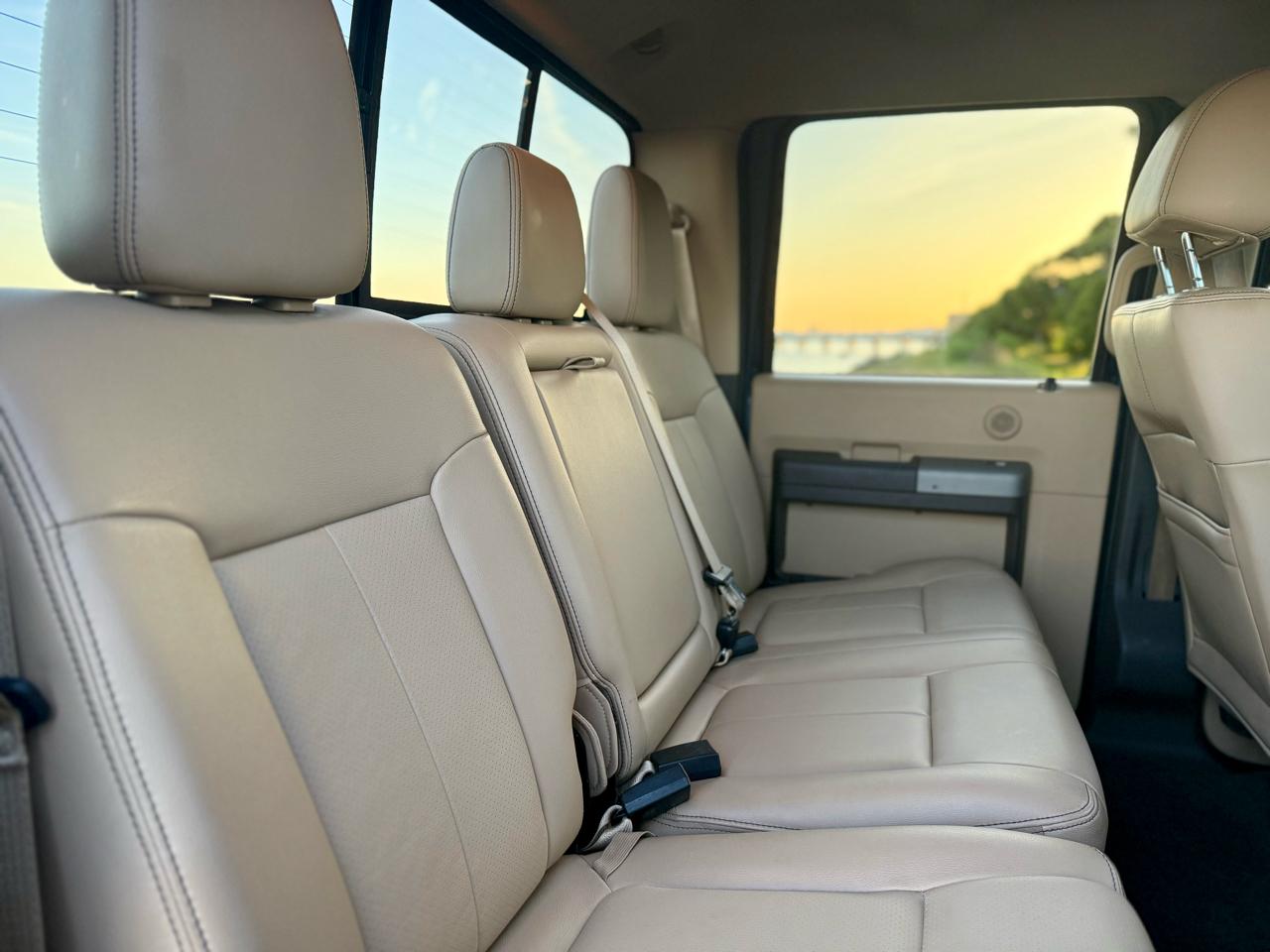 Ford F-250 SD Lariat Crew Cab 4WD 2016