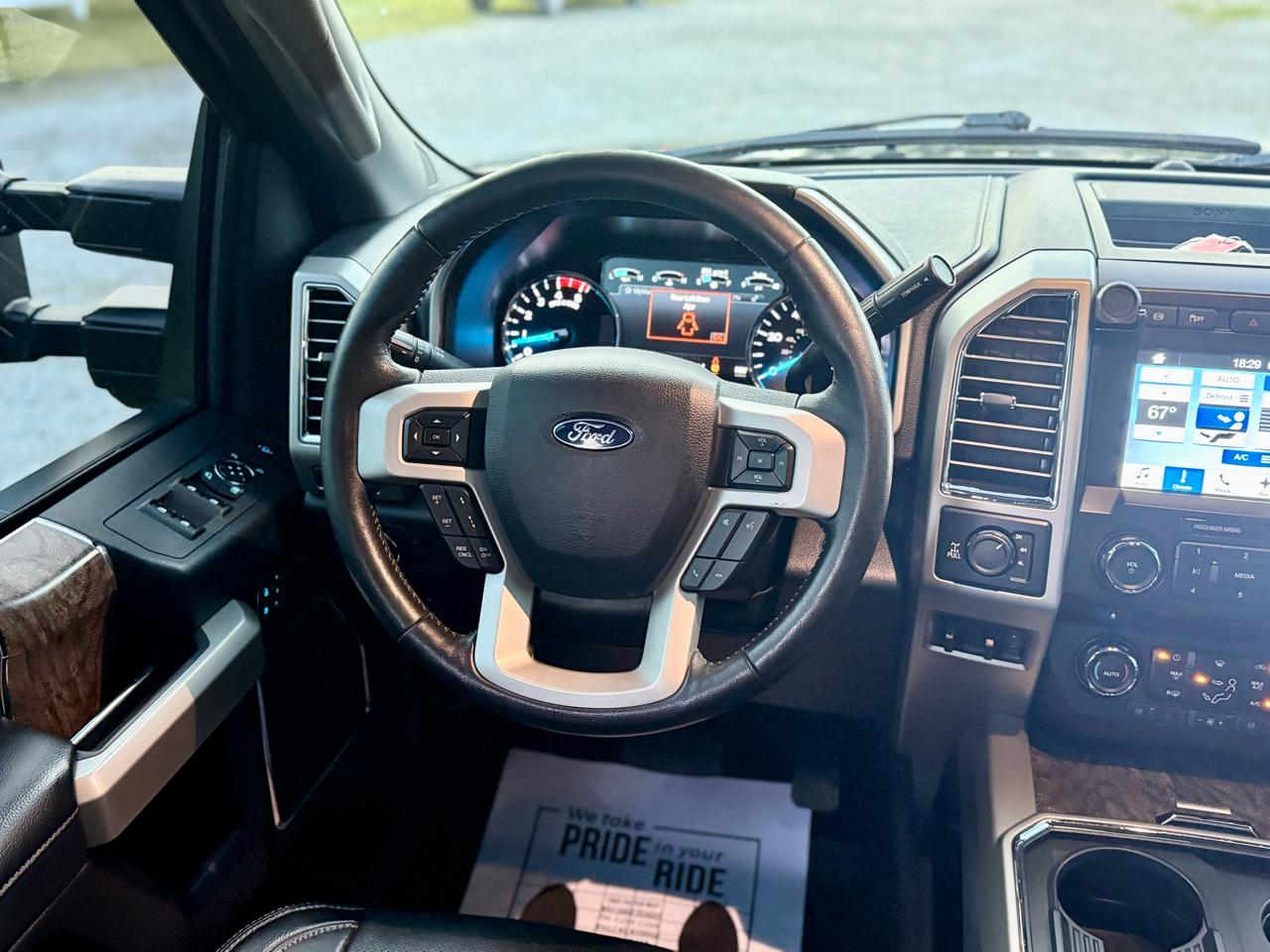 Ford F-350 SD Lariat Crew Cab 4WD 2017