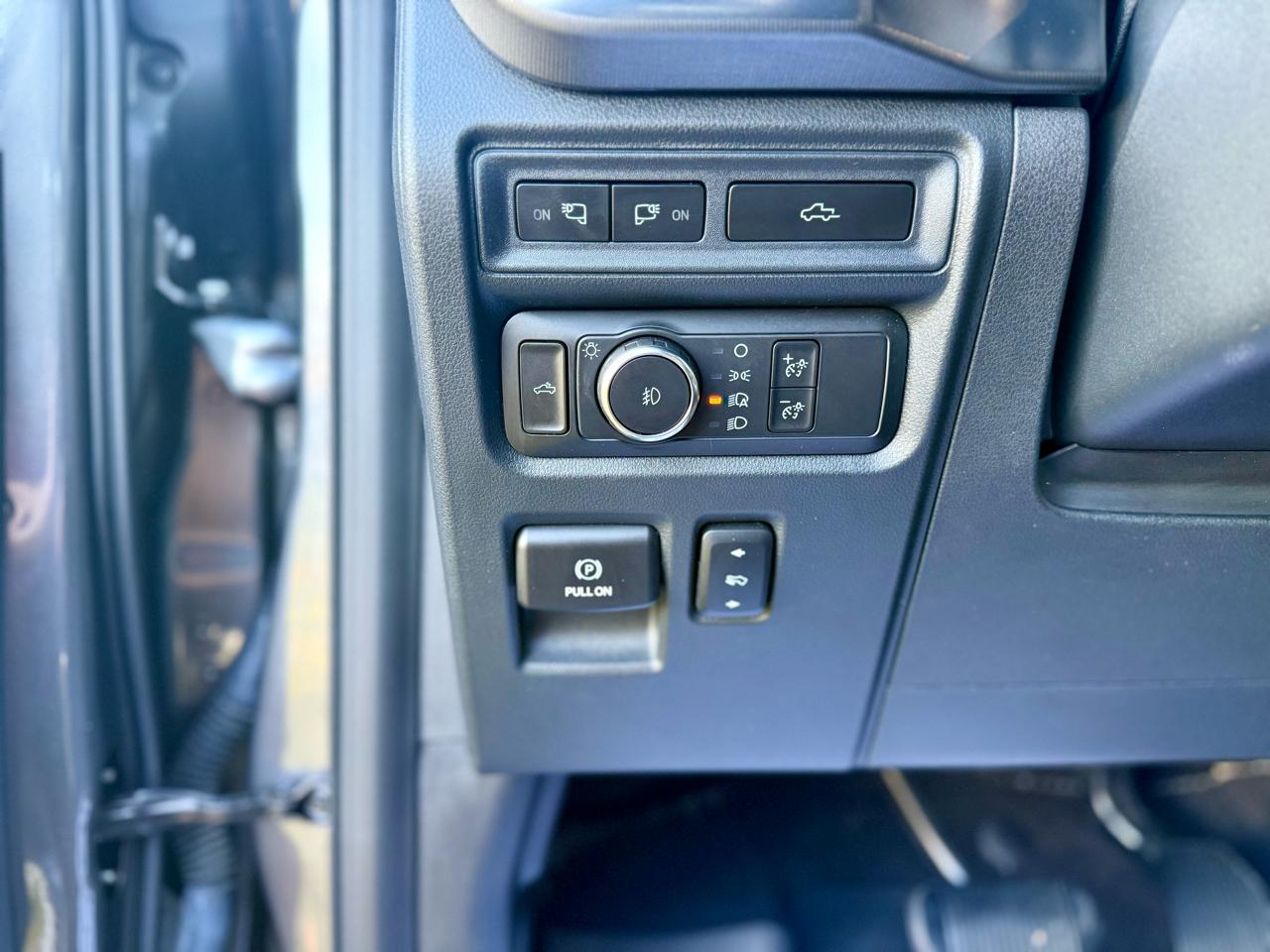 Ford F-150 Platinum SuperCrew 5.5-ft. Bed 4WD 2021