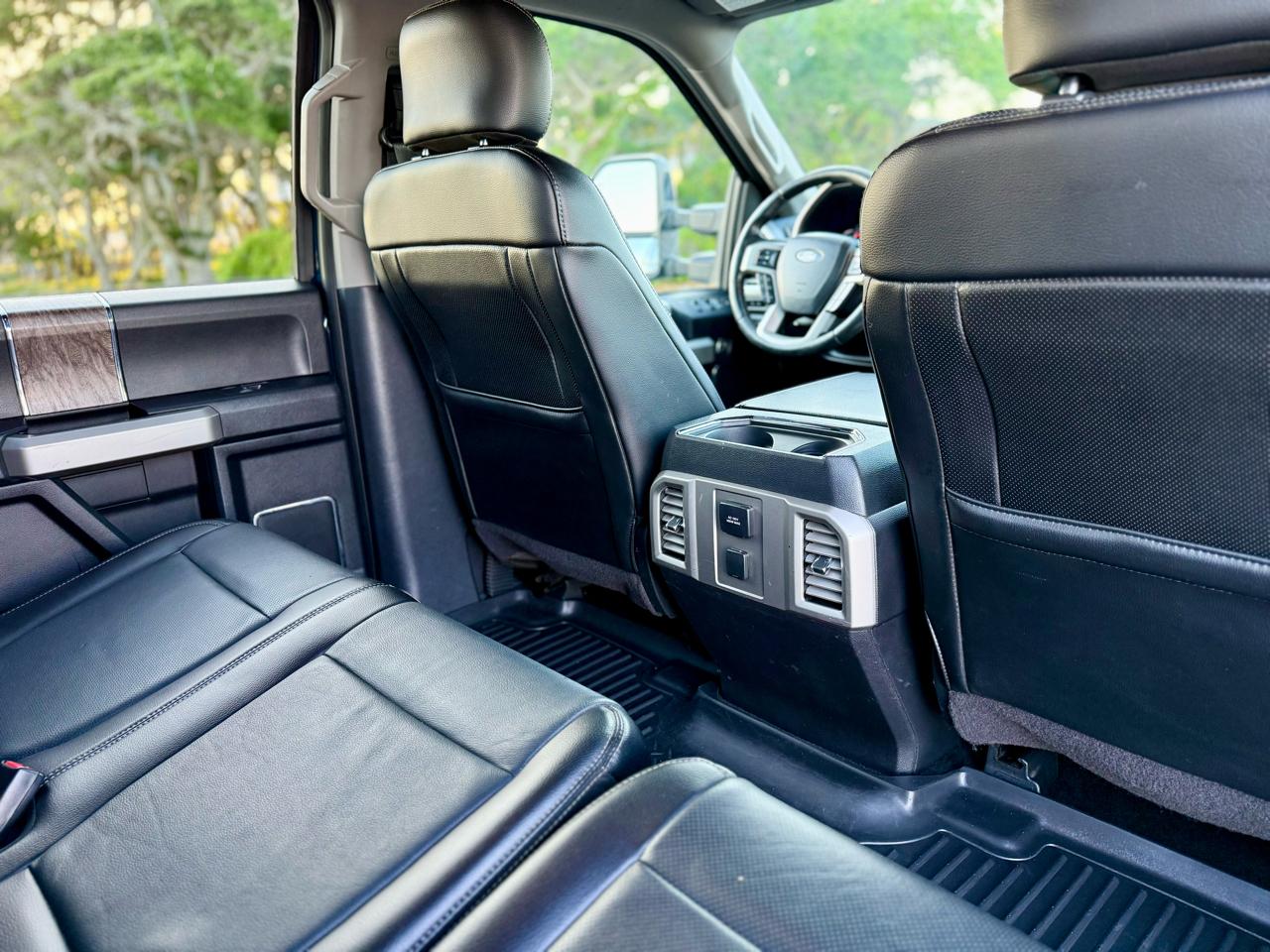 Ford F-250 SD Lariat Crew Cab 4WD 2017