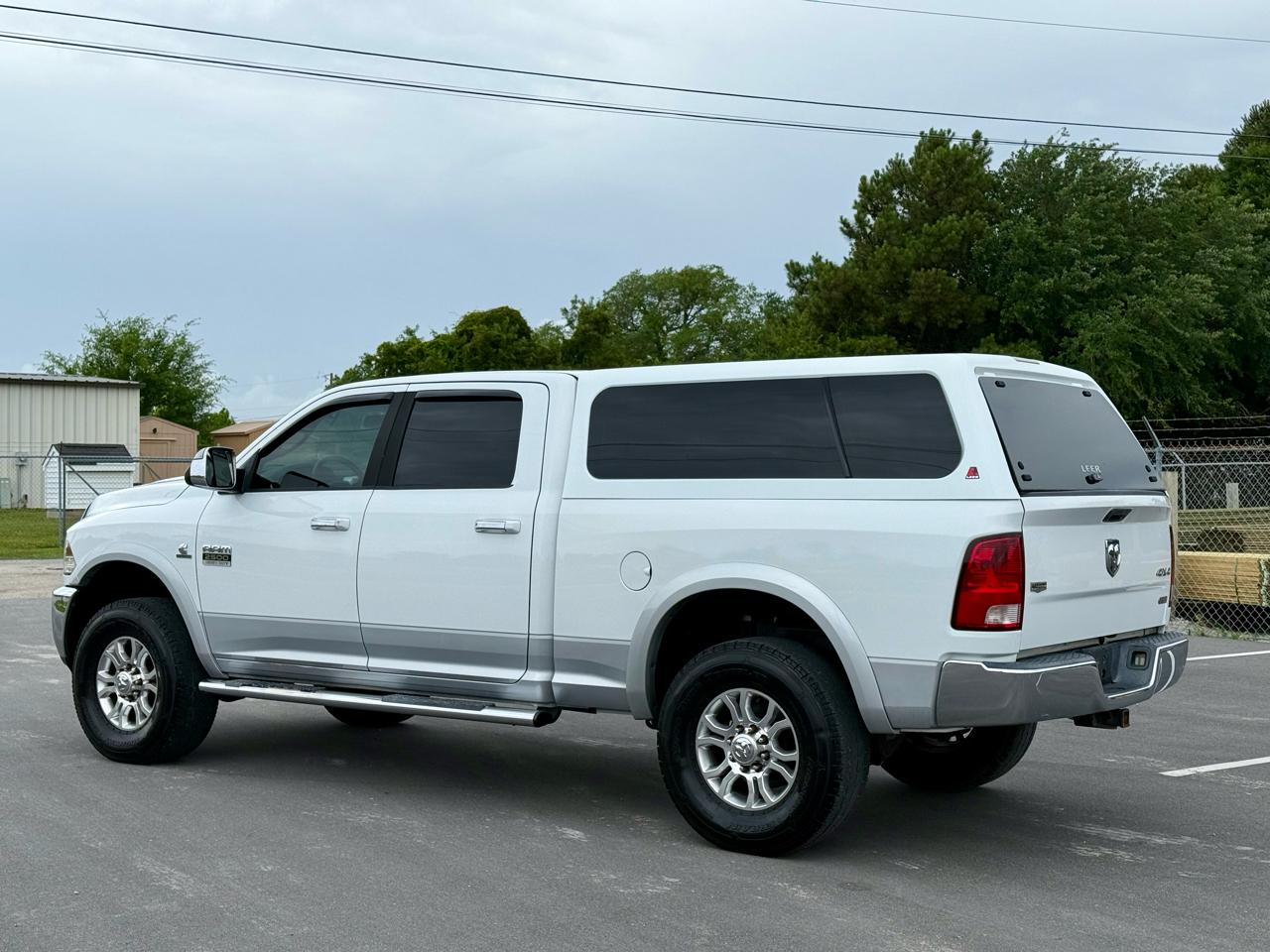 RAM 2500 Laramie Crew Cab SWB 4WD 2012