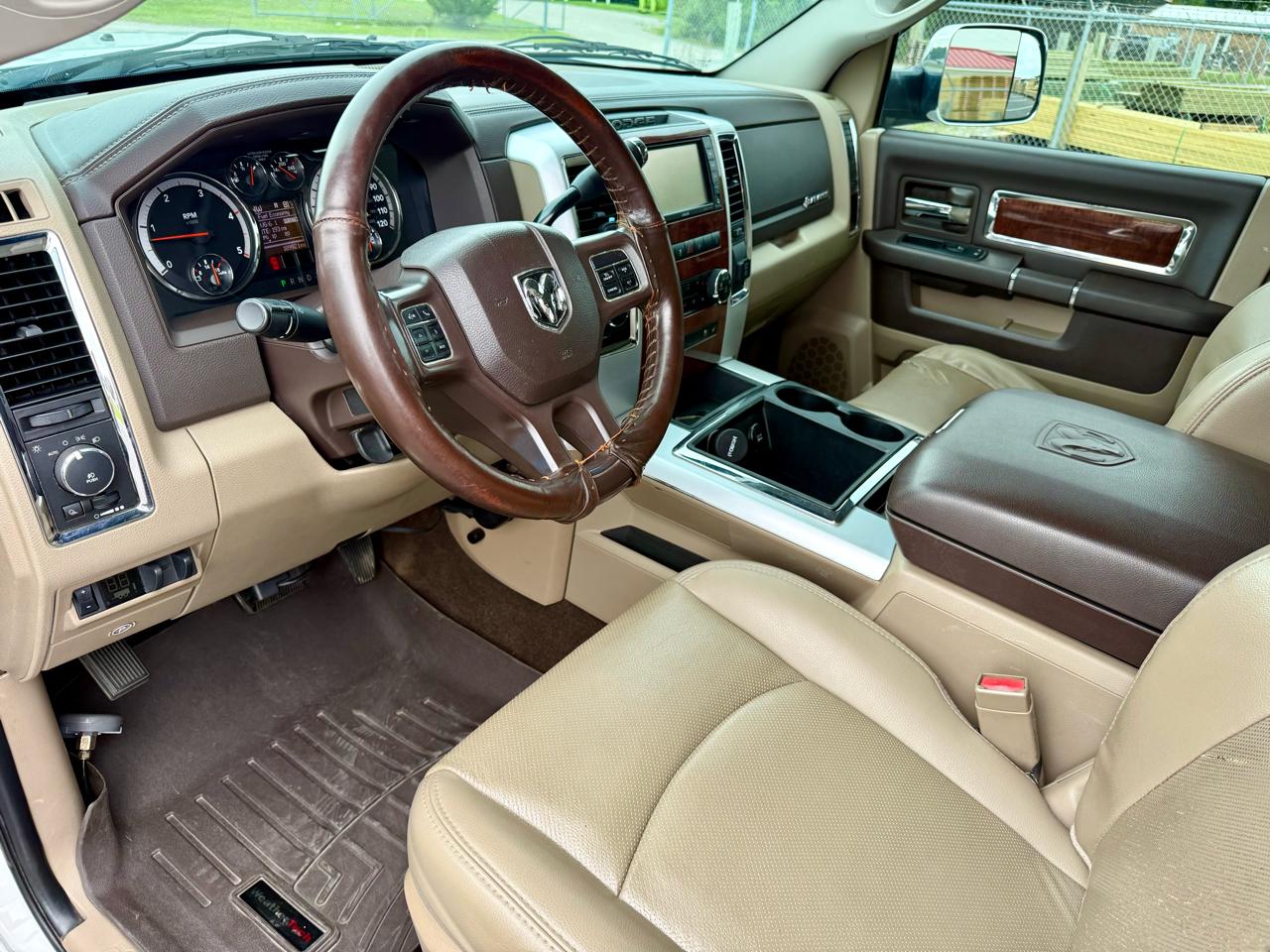 RAM 2500 Laramie Crew Cab SWB 4WD 2012